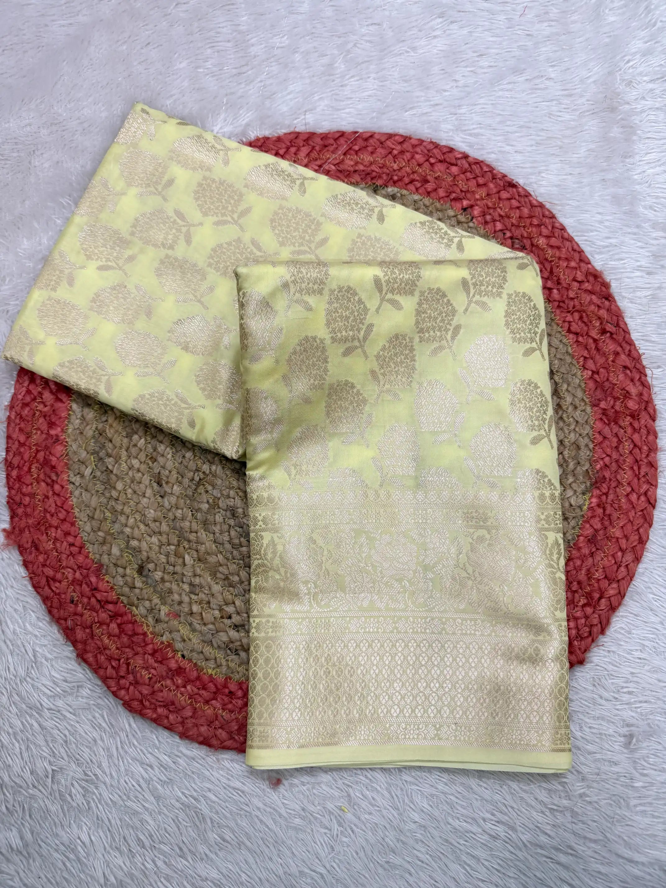 Contemporary Weave Kora Tissue Silk Banarasi Saree