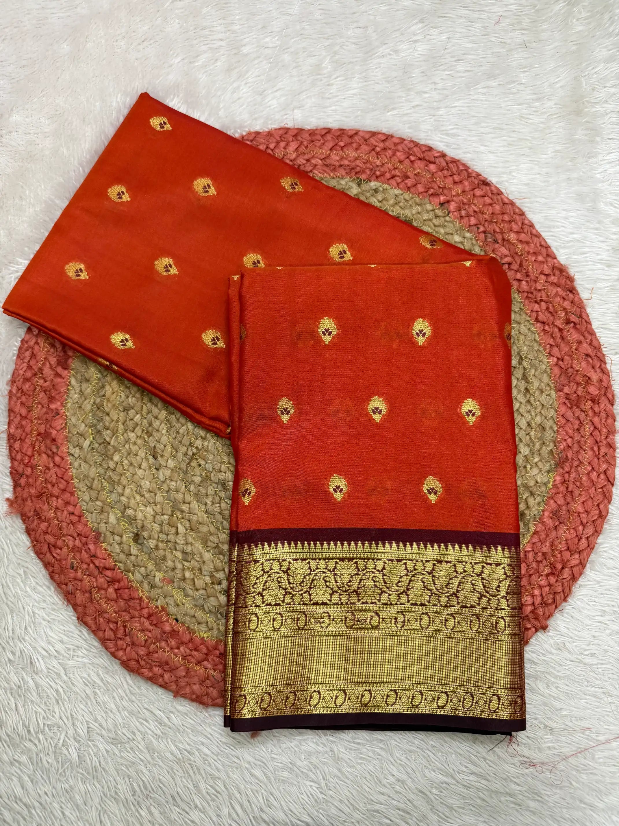 Contemporary Weave Kora Tissue Silk Banarasi Saree