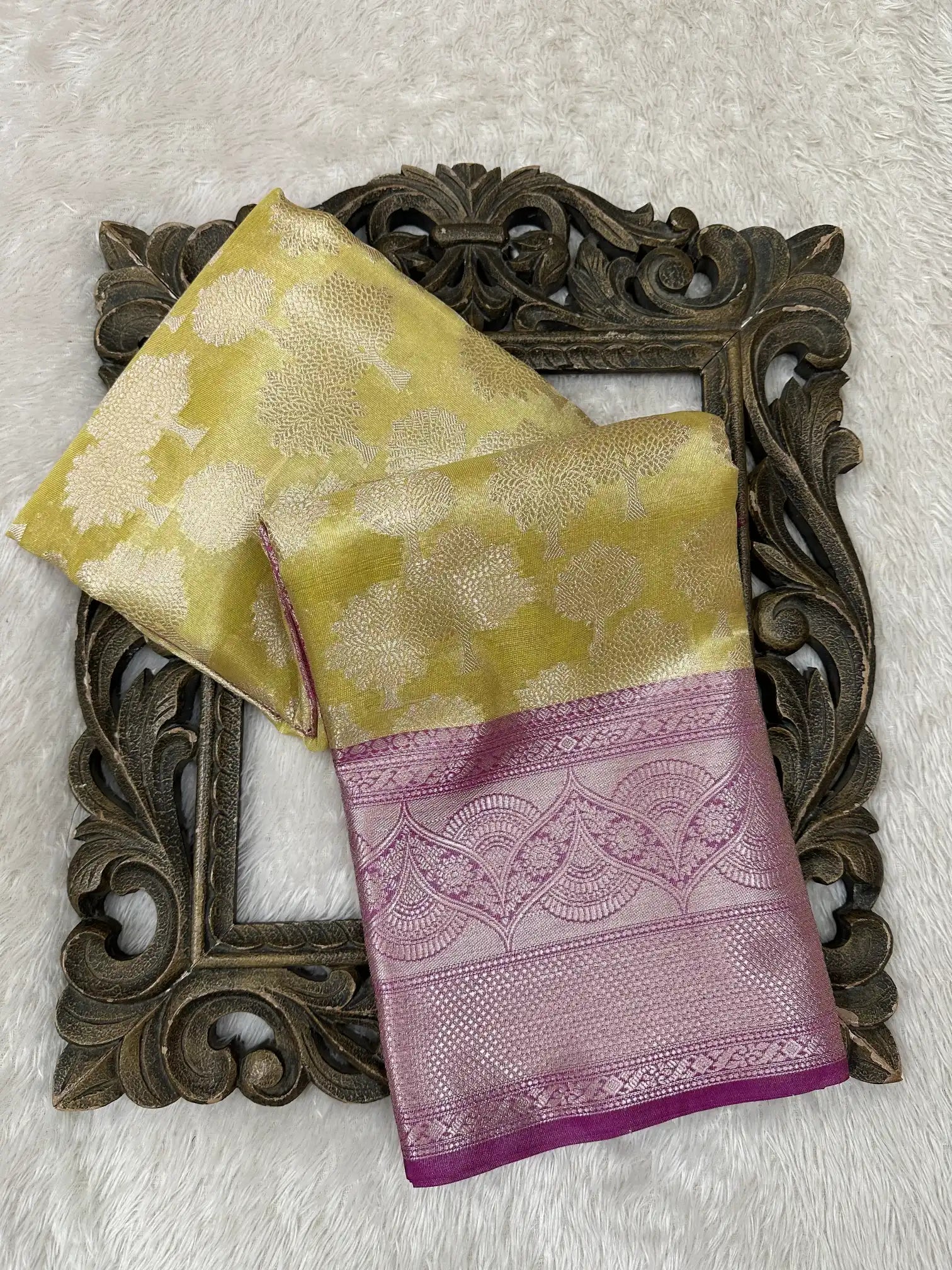 Contemporary Weave Kora Tissue Silk Banarasi Saree