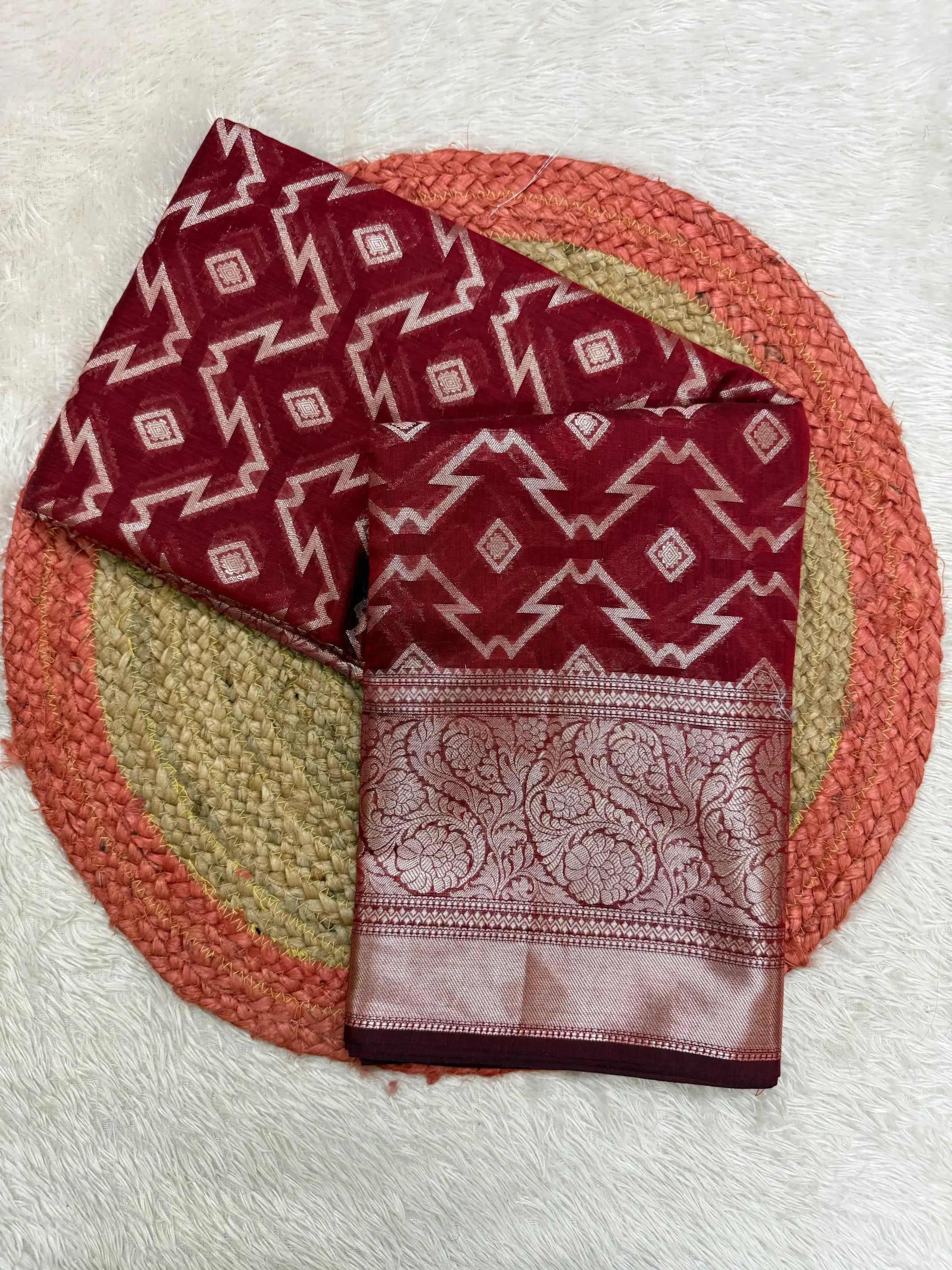 Contemporary Weave Kora Tissue Silk Banarasi Saree