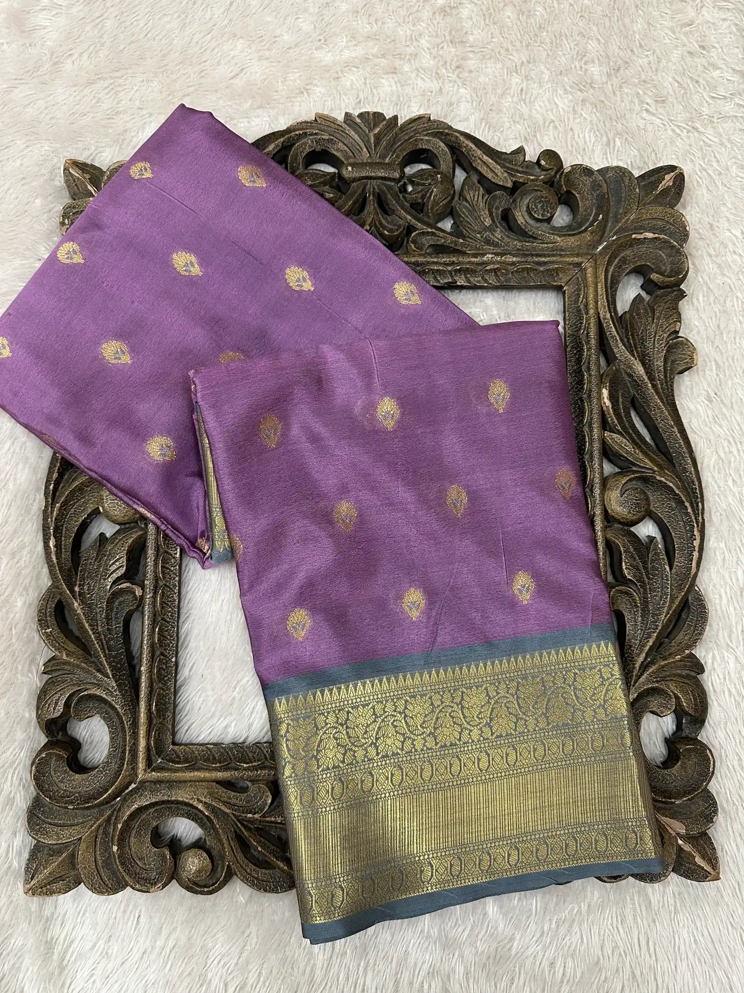 Contemporary Weave Kora Tissue Silk Banarasi Saree