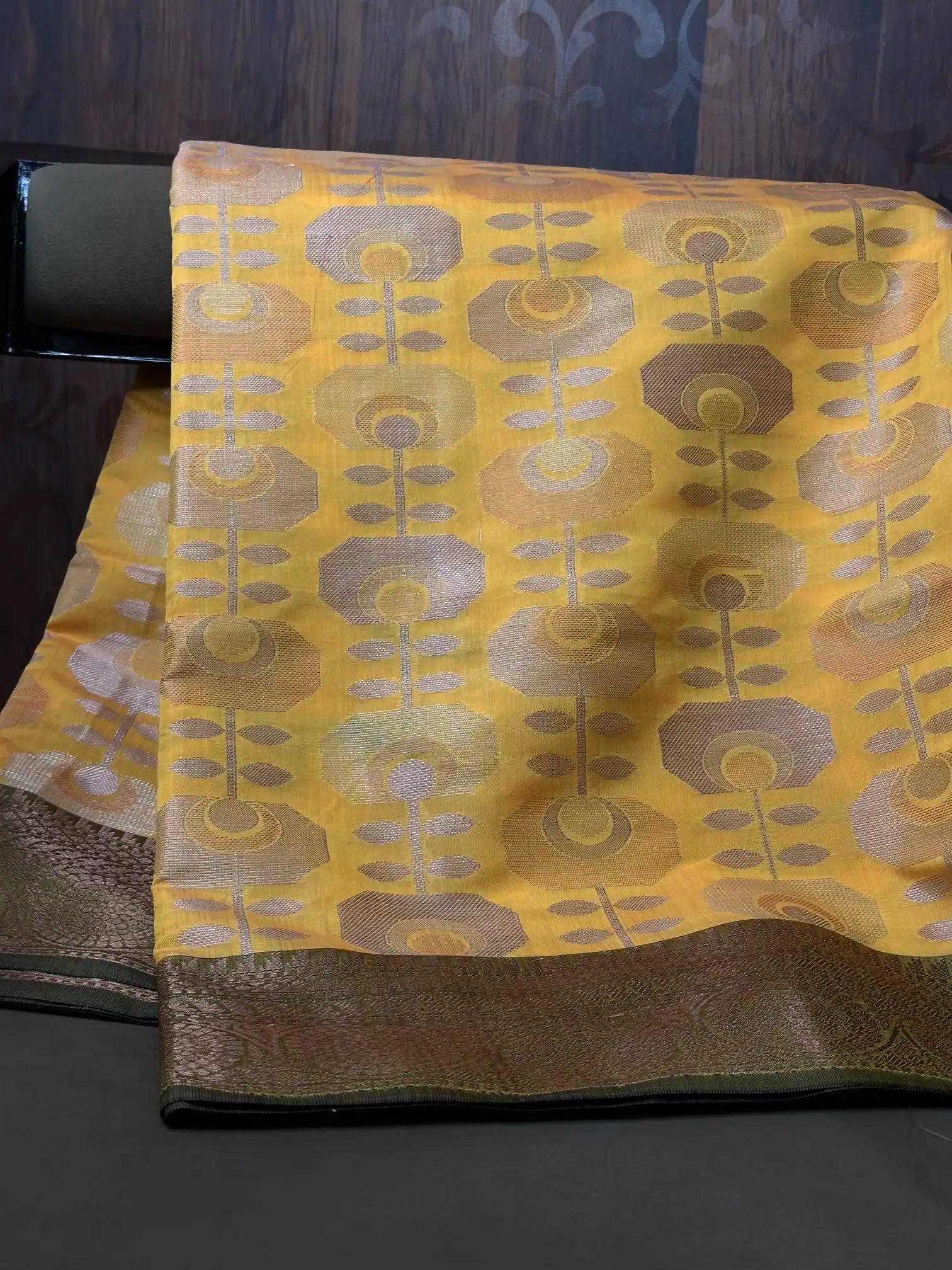 Traditional weave Softsilk Banarasi saree