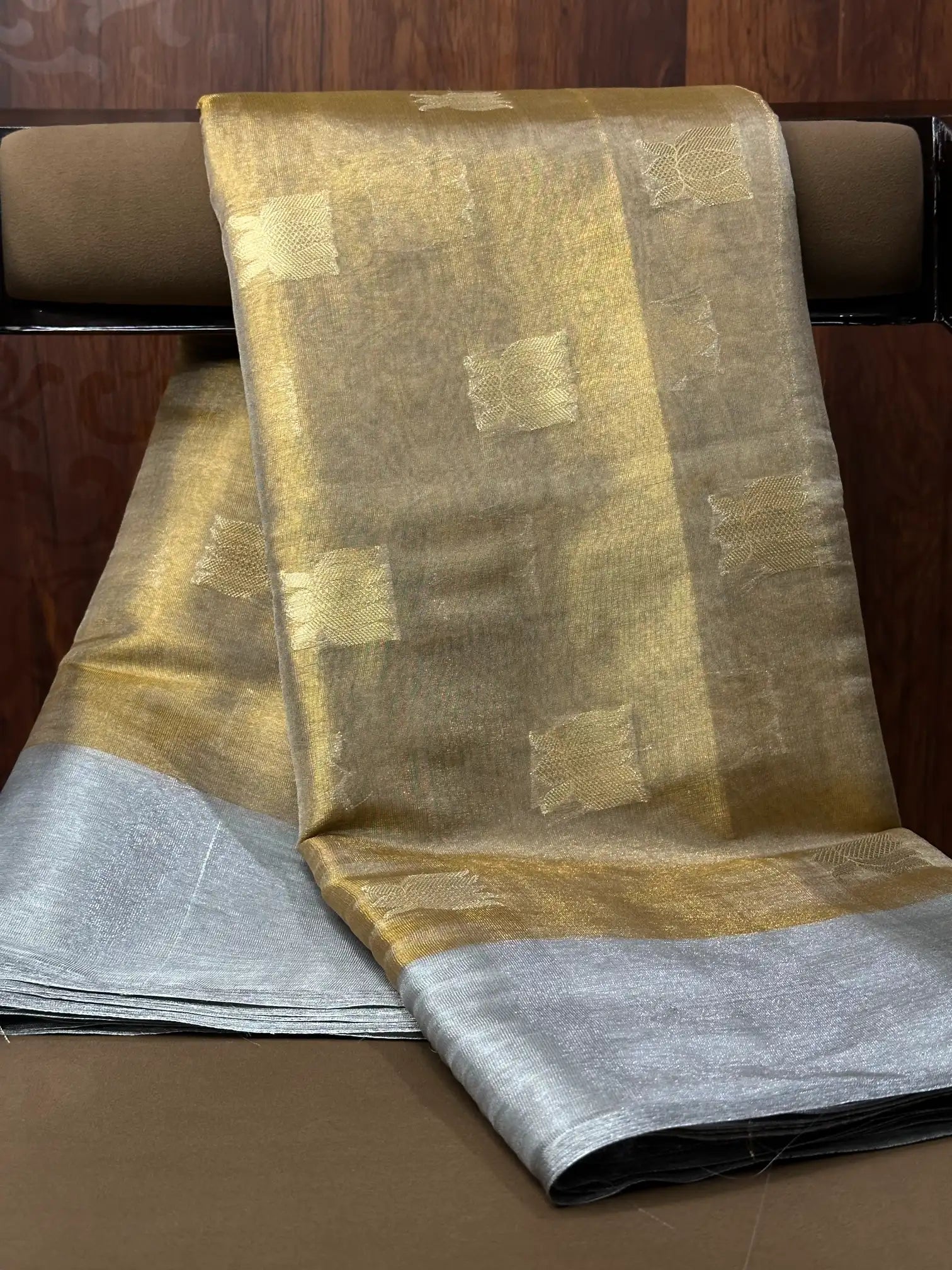 Traditional weave Softsilk Banarasi saree