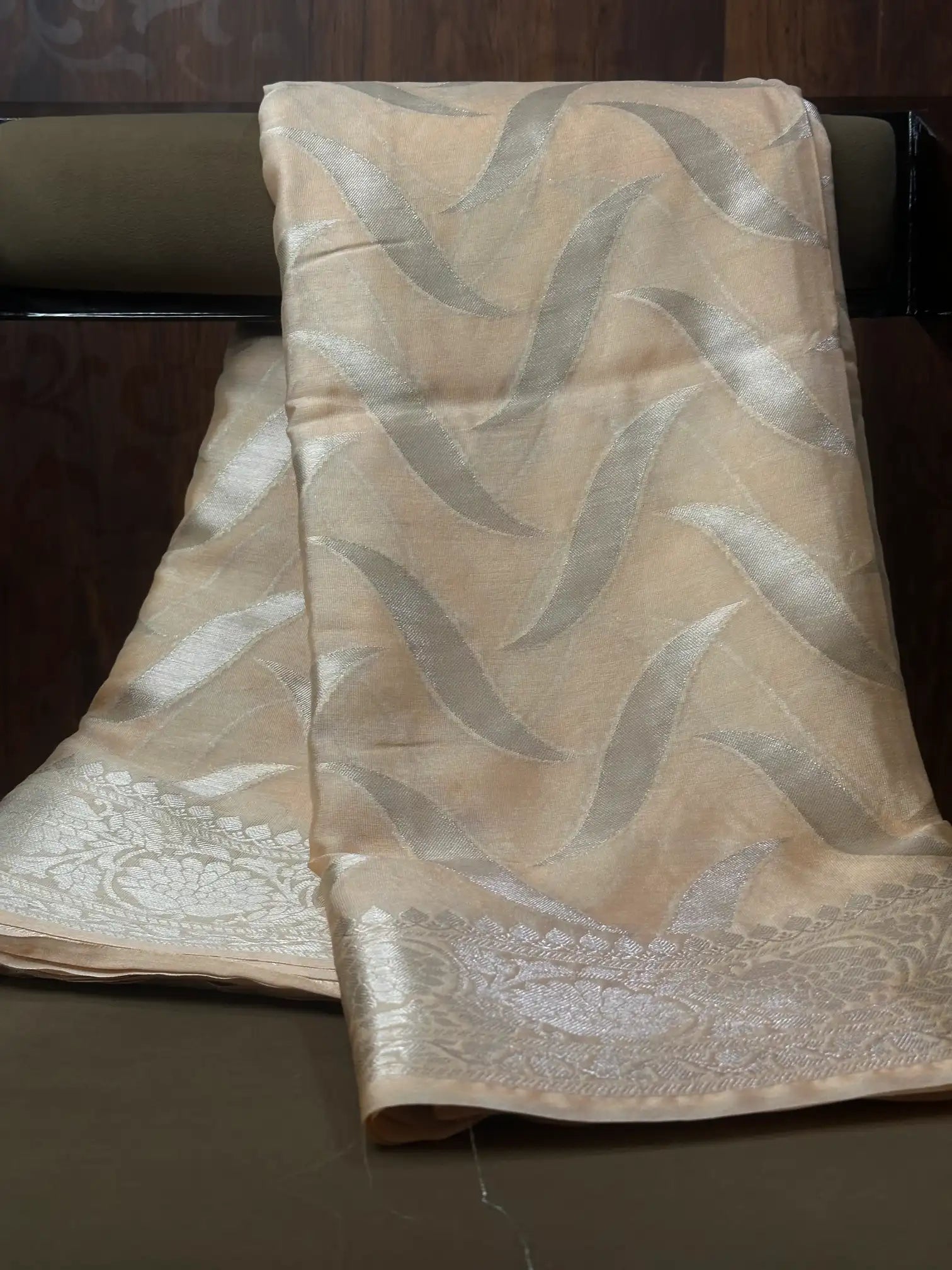 Traditional weave Softsilk Banarasi saree