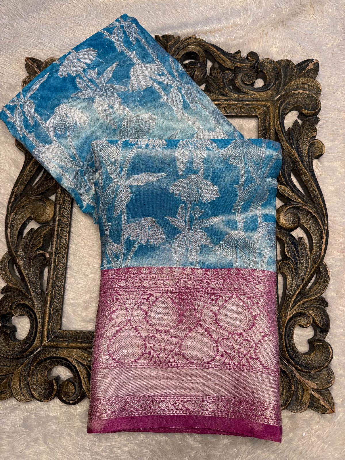 Eccentric zari weave Softsilk Banarasi Saree