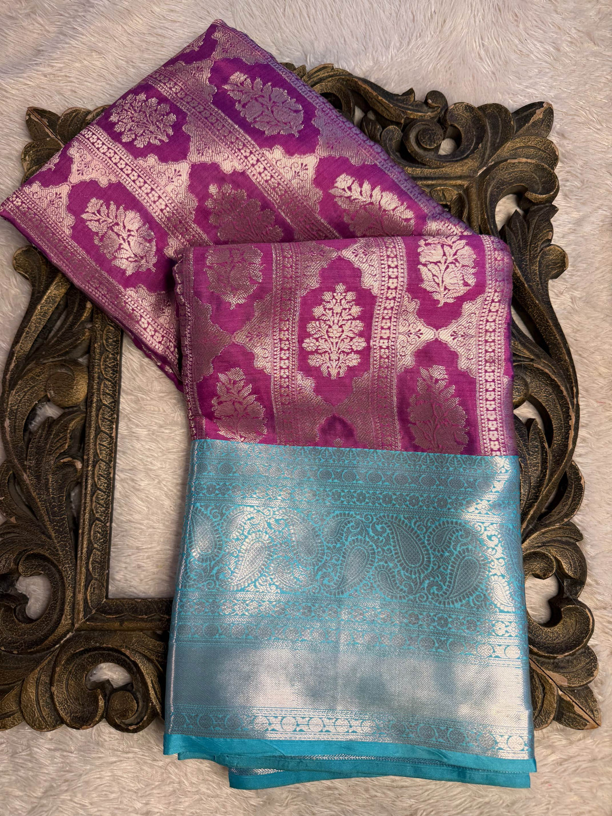 Premium Contemperory Weave Softsilk Banarasi Saree