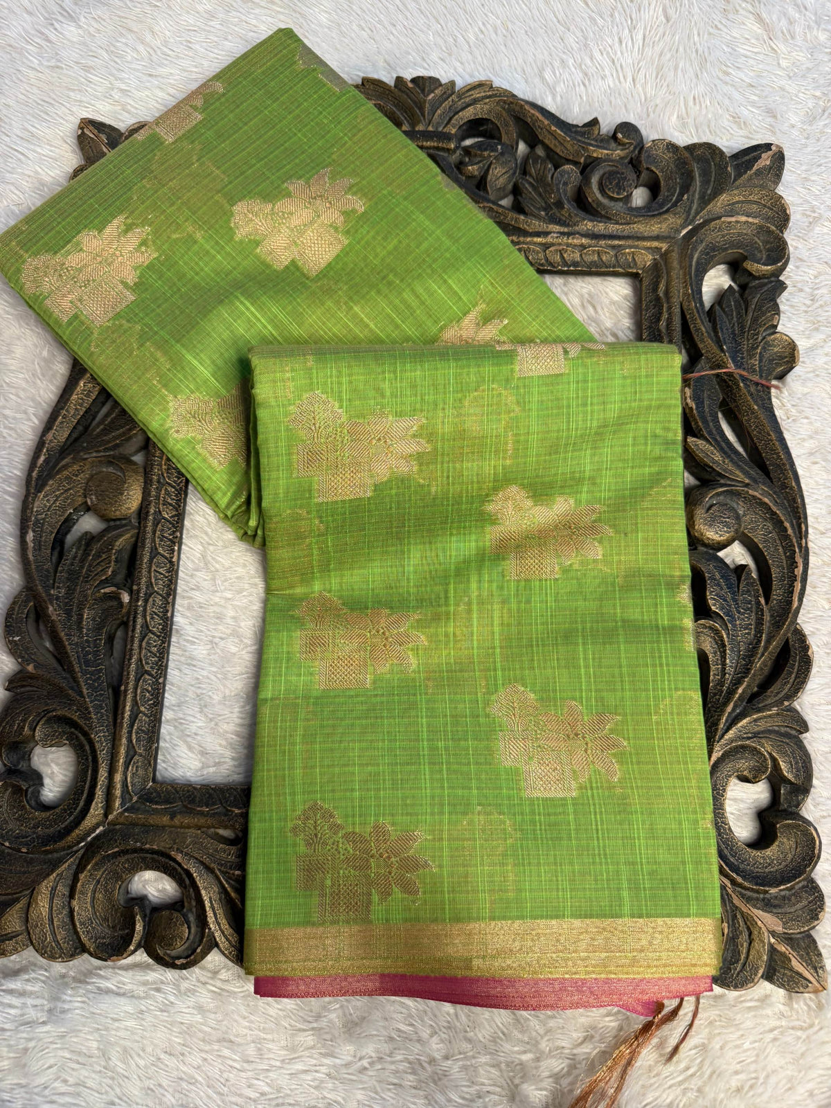 Premium Contemperory Weave Softsilk Banarasi Saree
