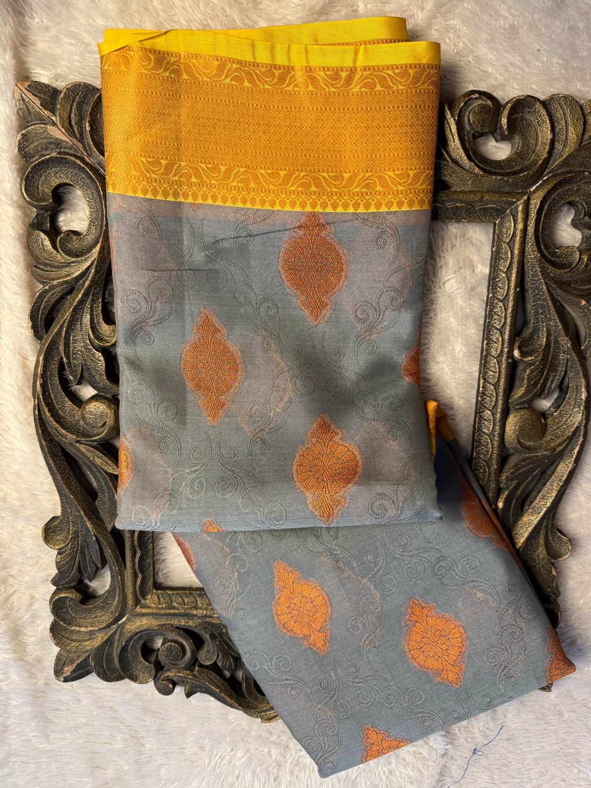 Premium Contemperory Weave Softsilk Banarasi Saree