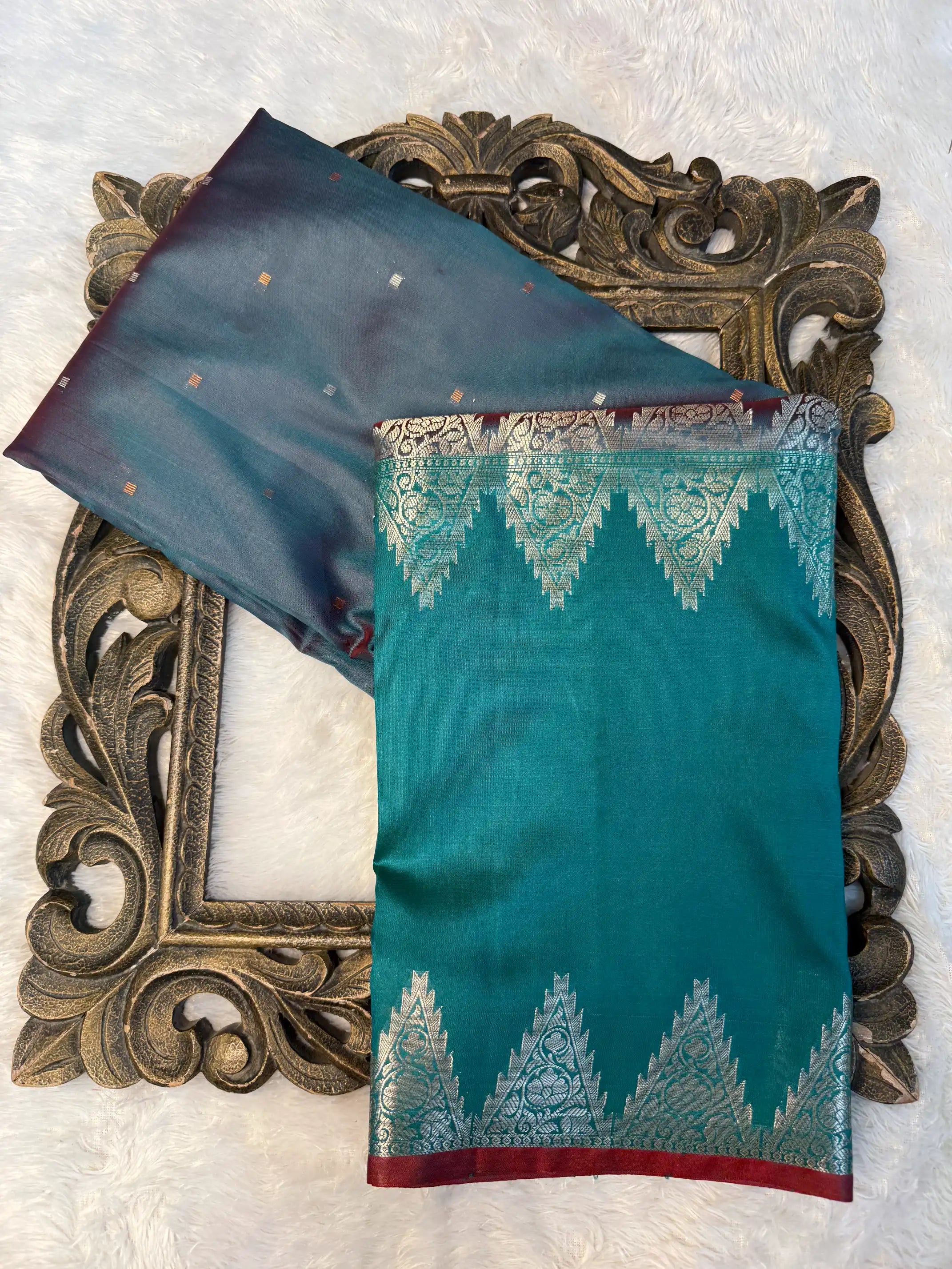 Contemporary Weave Kora Tissue Silk Banarasi Saree