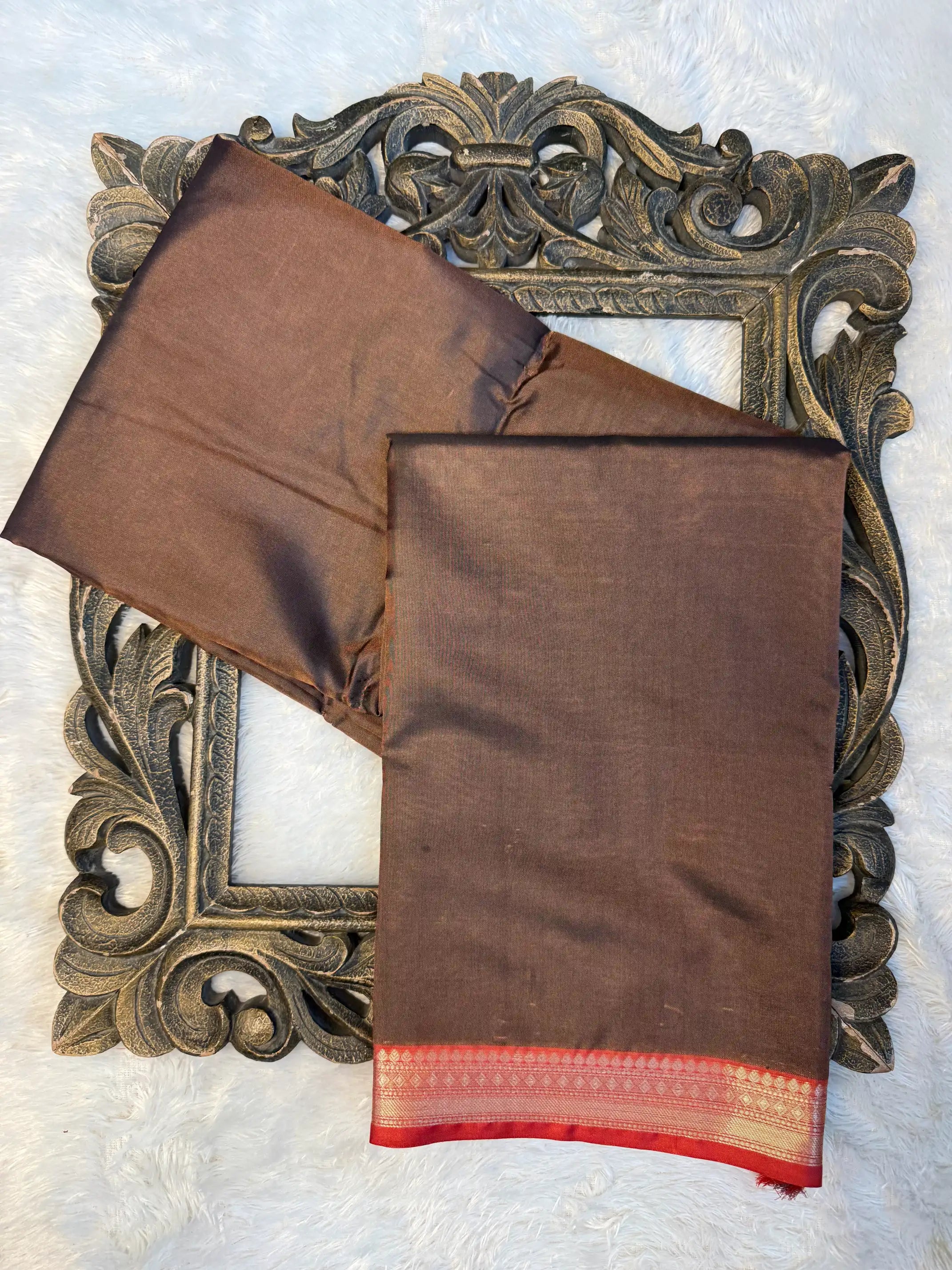 Contemporary Weave Kora Tissue Silk Banarasi Saree