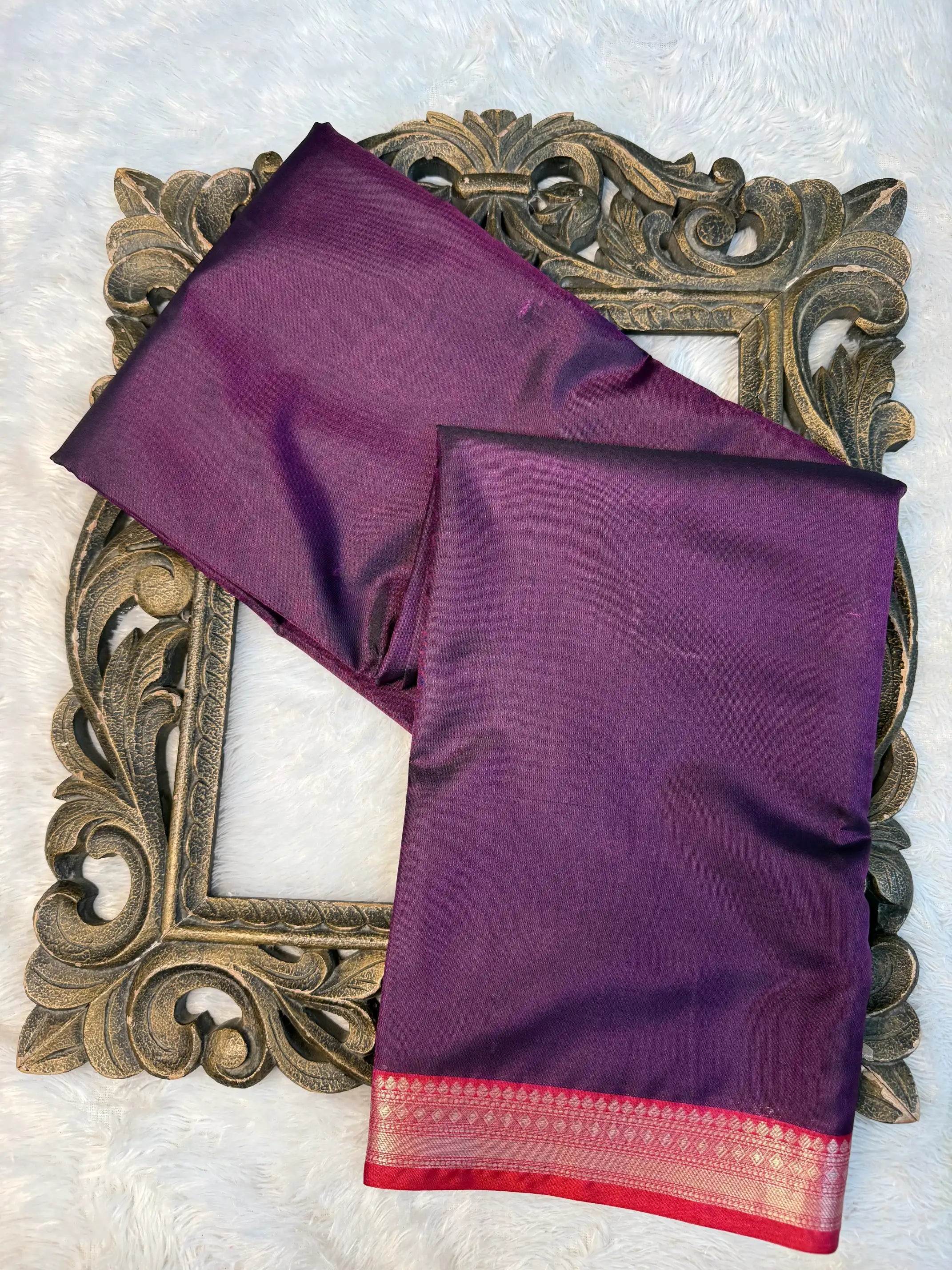 Contemporary Weave Kora Tissue Silk Banarasi Saree