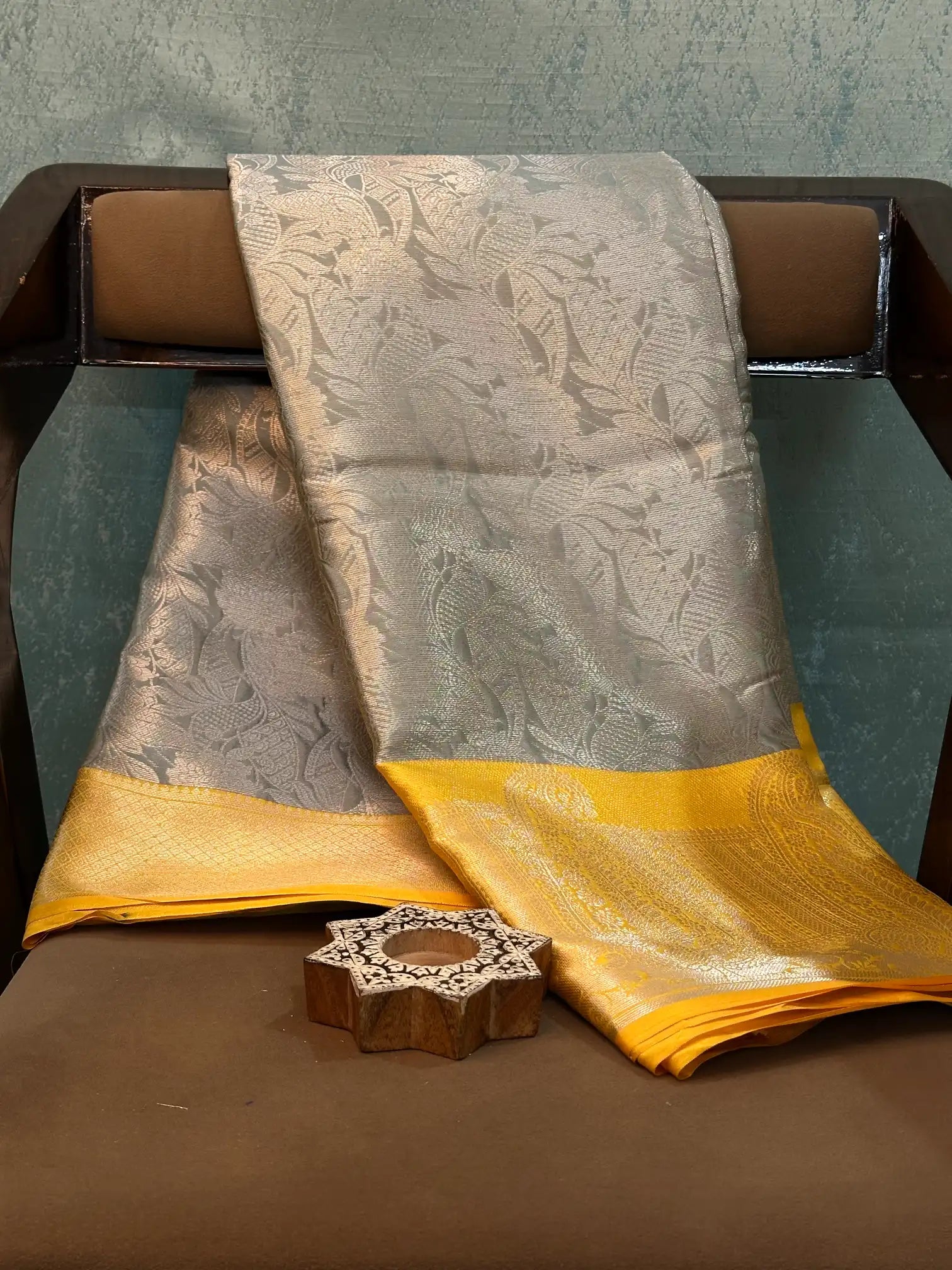 Eccentric Weave Softsilk Traditional Banarasi Saree