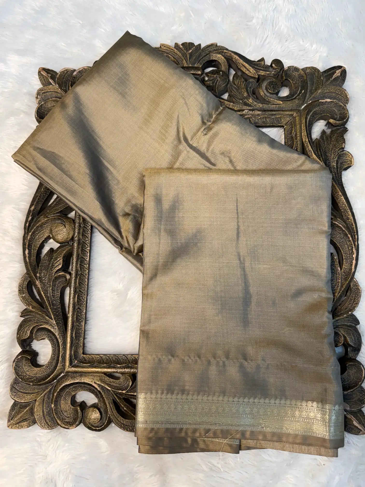 Contemporary Weave Kora Tissue Silk Banarasi Saree