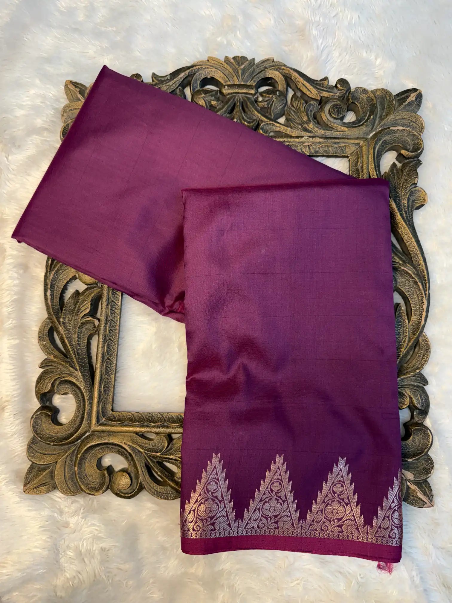 Contemporary Weave Kora Tissue Silk Banarasi Saree