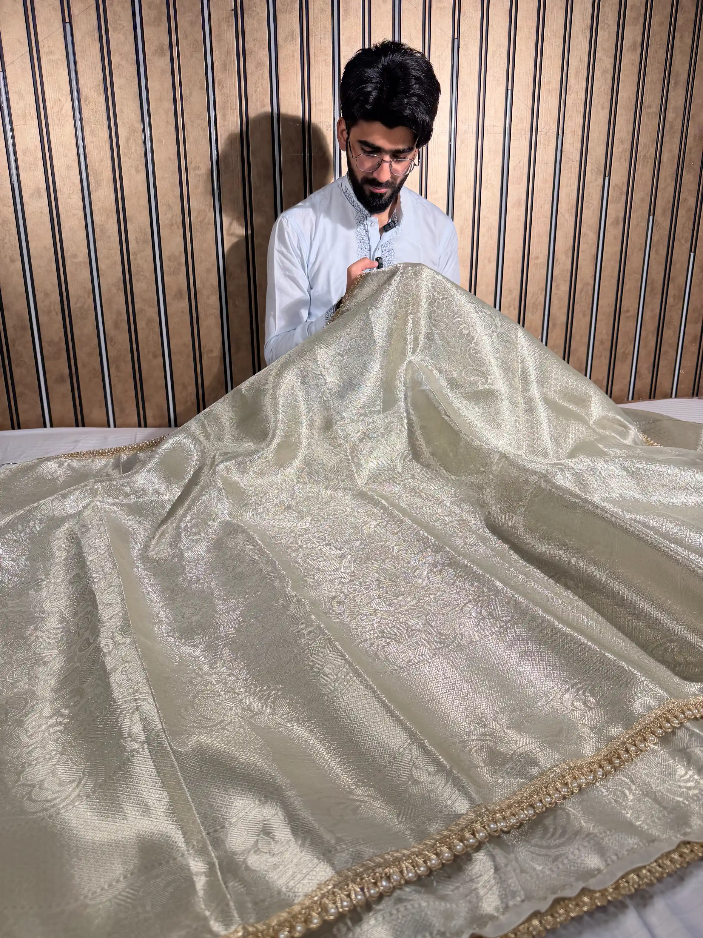 Water Zari Embossed Kanjivaram Tissue Silk Designer Banarasi Saree