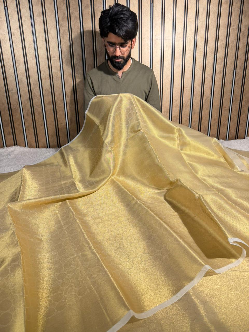 Traditional weave Softsilk Banarasi saree