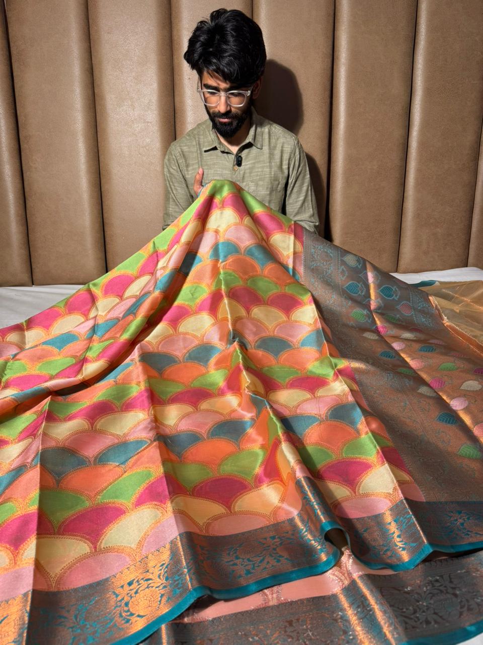 Beautiful Rangkat Weave Softsilk Banarasi Saree