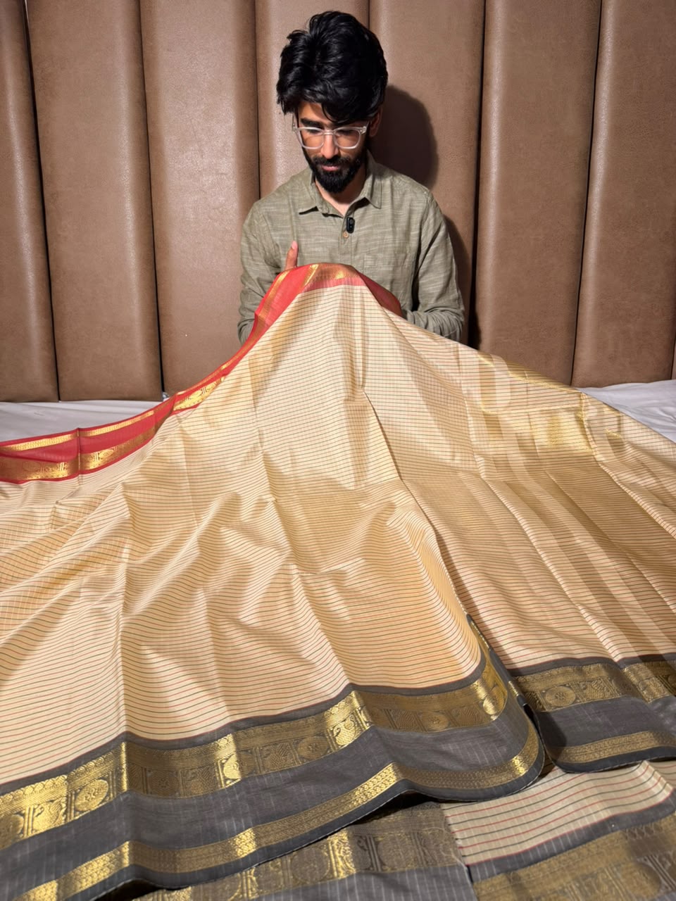 Light Tussar Stripes Weave Softsilk Banarasi Saree