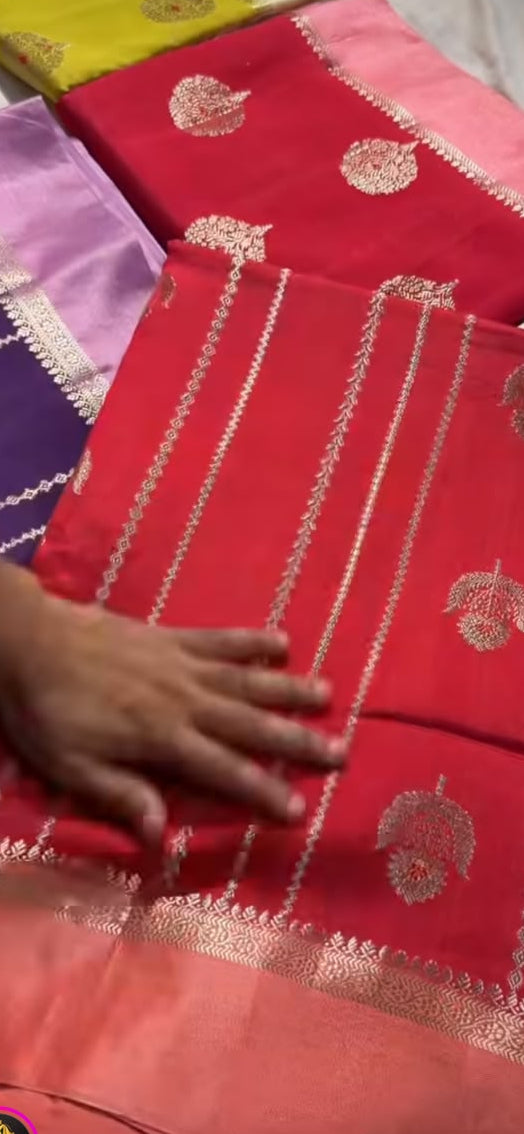 Bright Red Comfortable Chinia Silk Banarasi Saree
