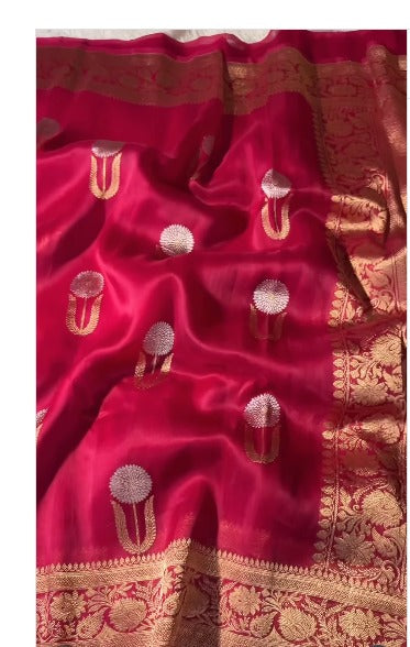 Dark Rani Shade Handloom Weave Pure Kora Silk Banarasi Saree
