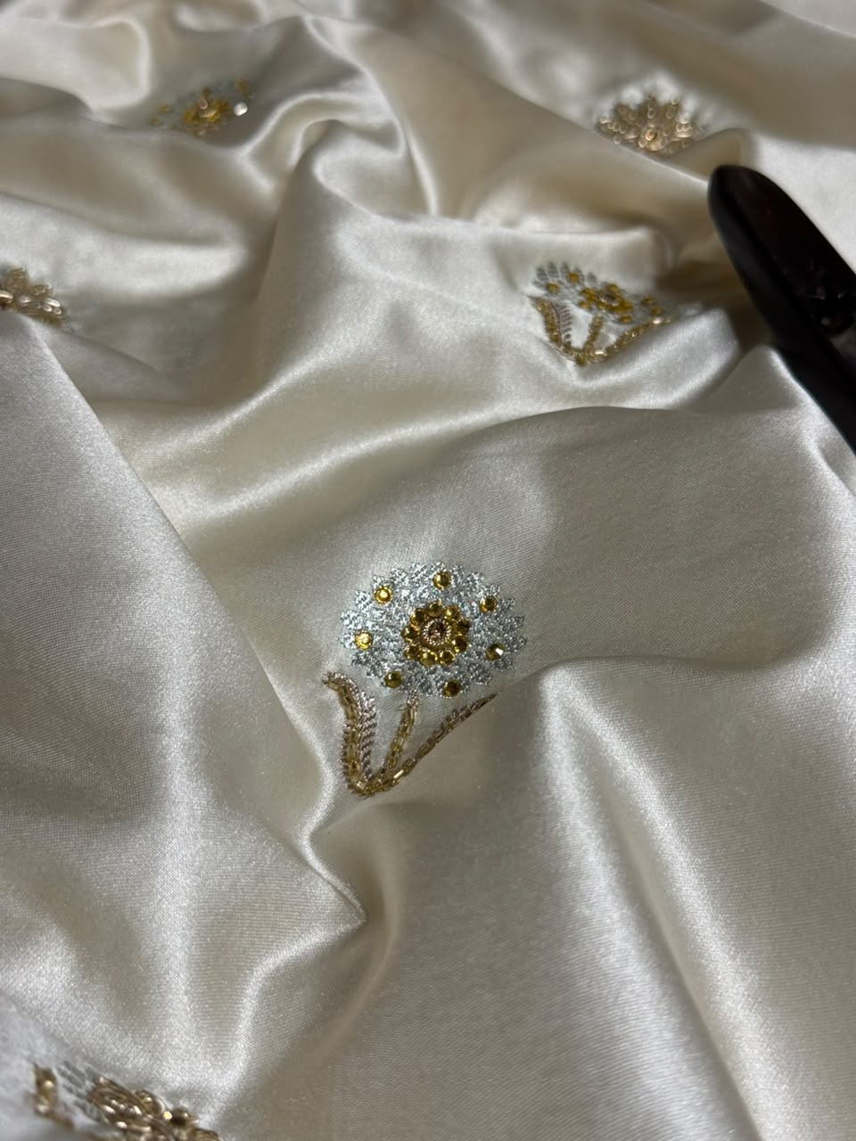 Cream Rani Mashru Katan Silk Premium Handwork Saree