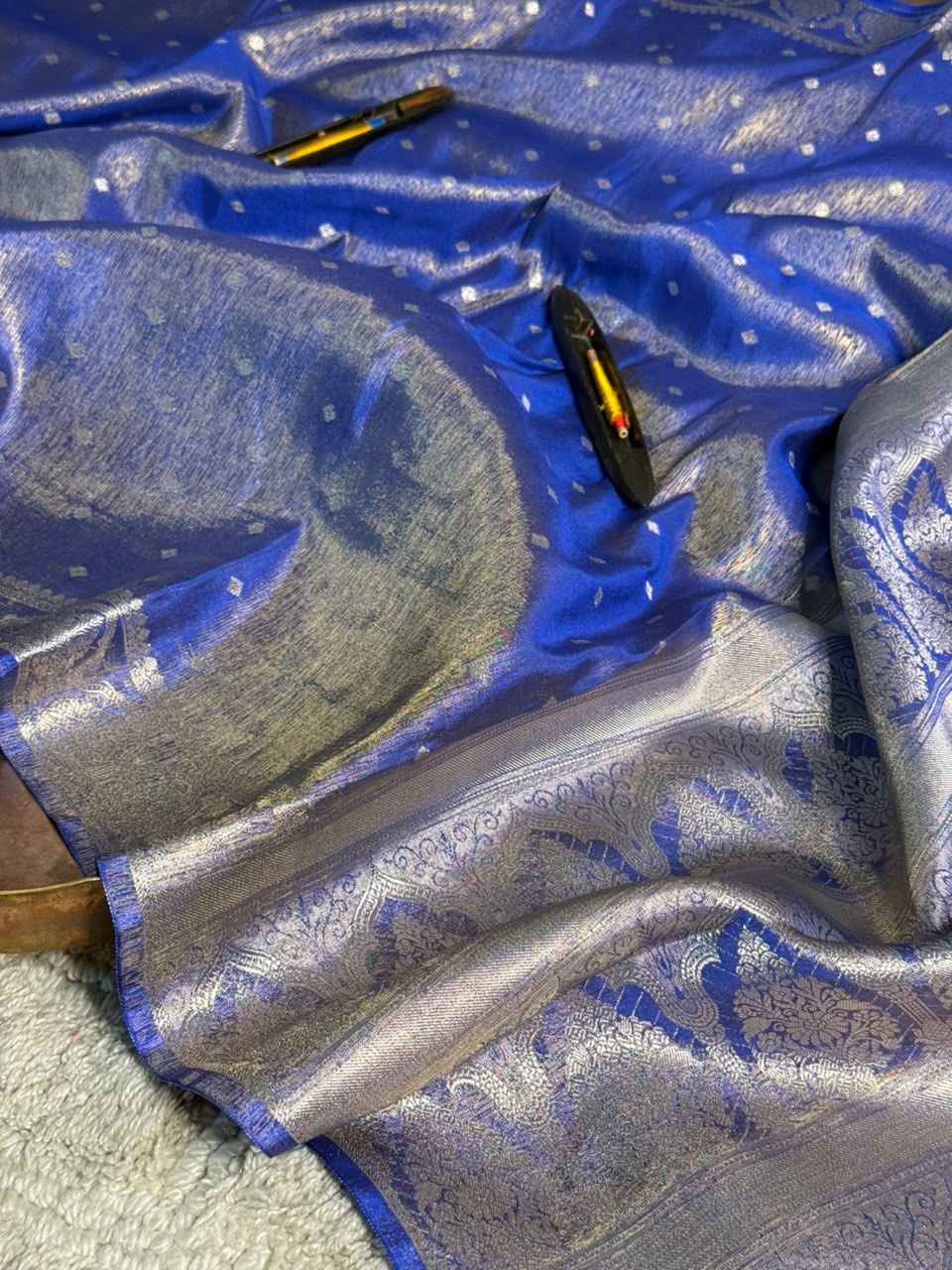 Royal Blue Breathable Tissue Silk Traditional Buti Weave Banarasi Saree