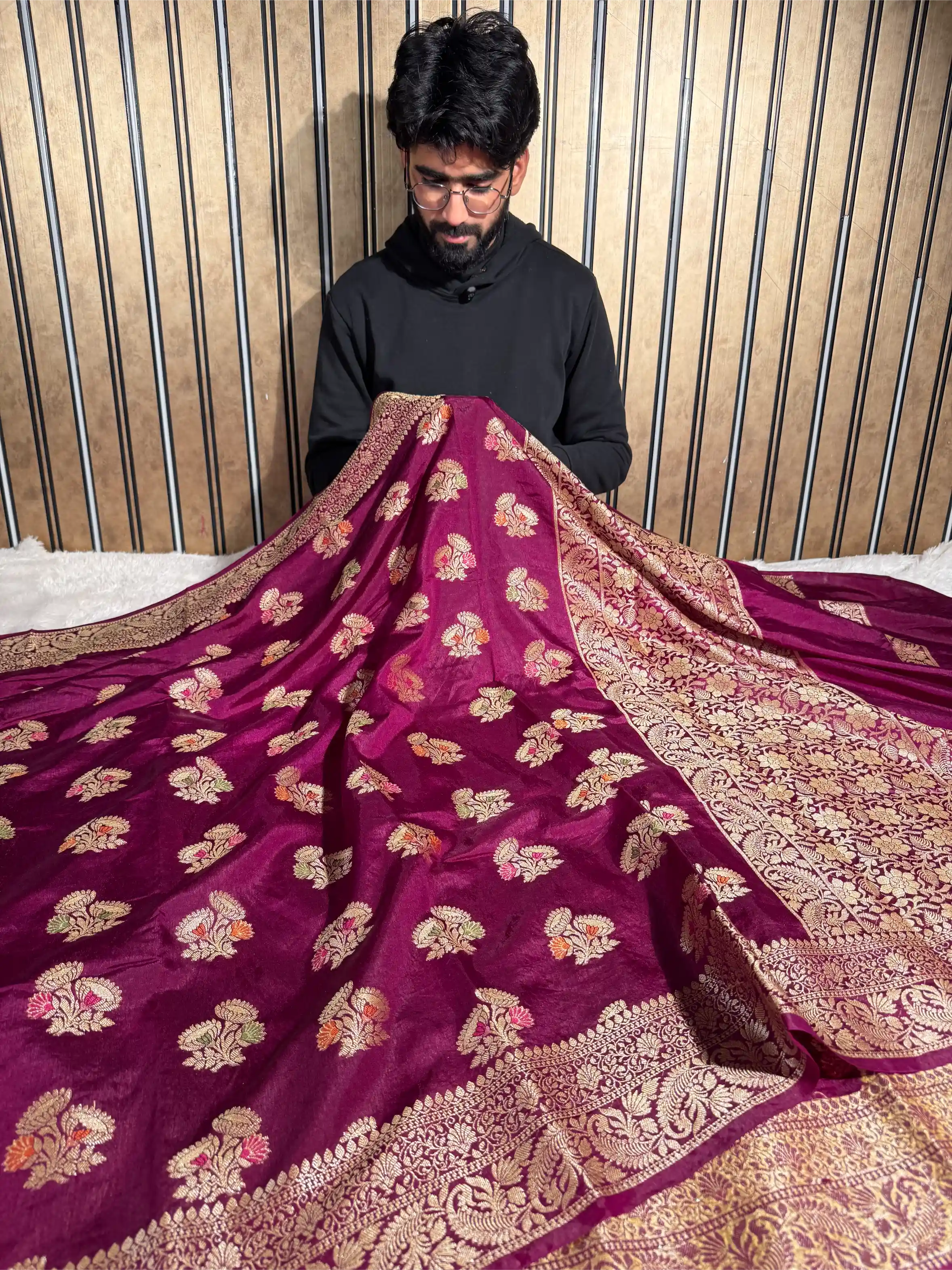 Wine Warm Silk Meenakari Traditional Buta Weave Banarasi Saree