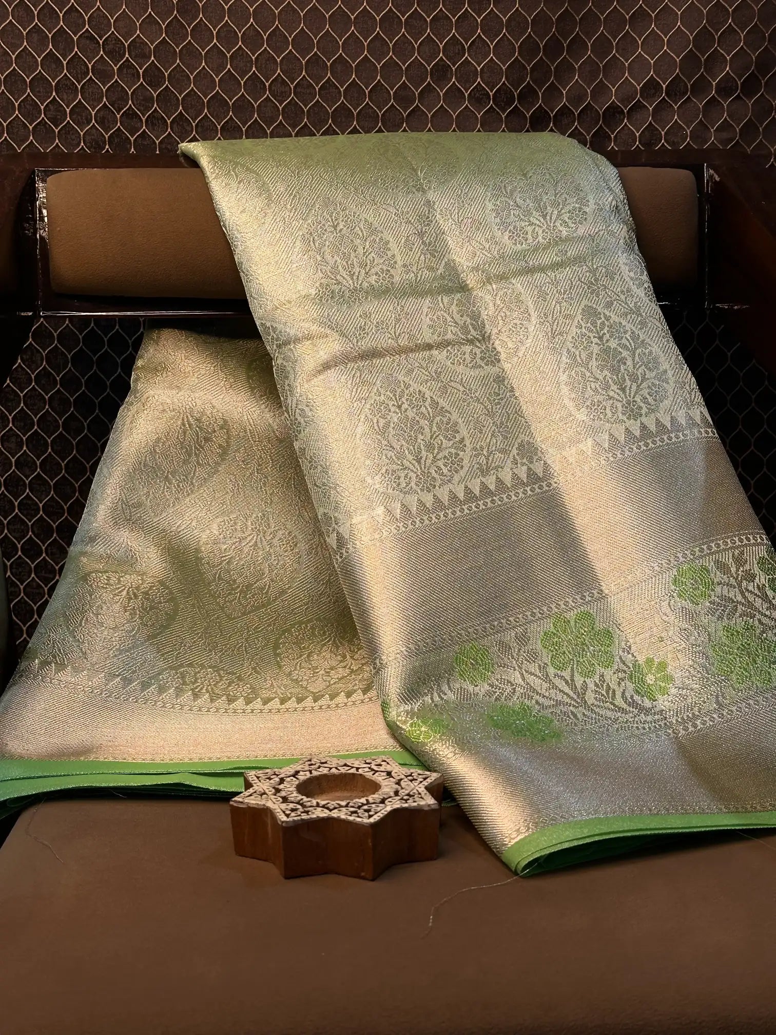 Premium contemperory weave softsilk Banarasi saree