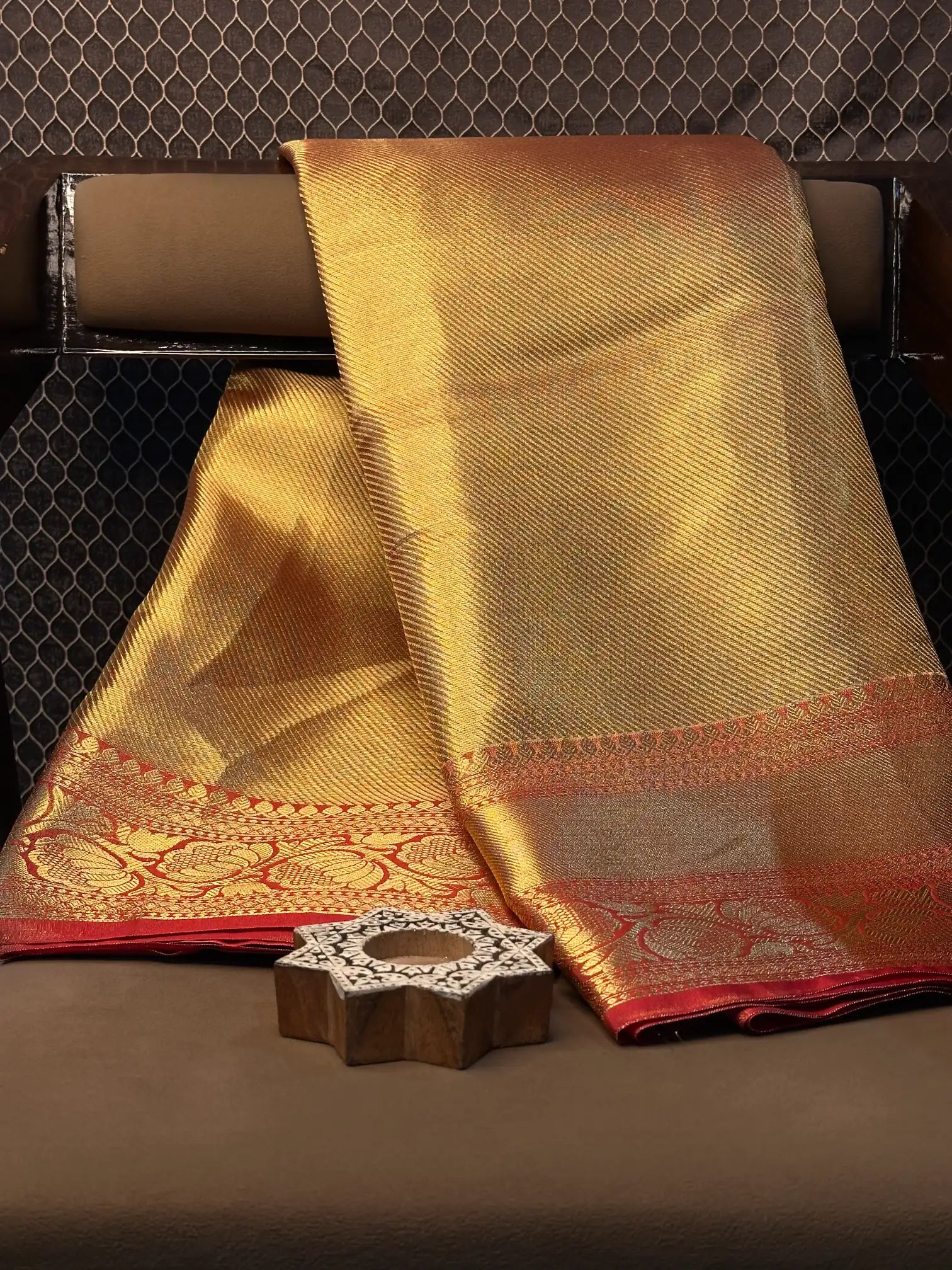 Premium contemperory weave softsilk Banarasi saree
