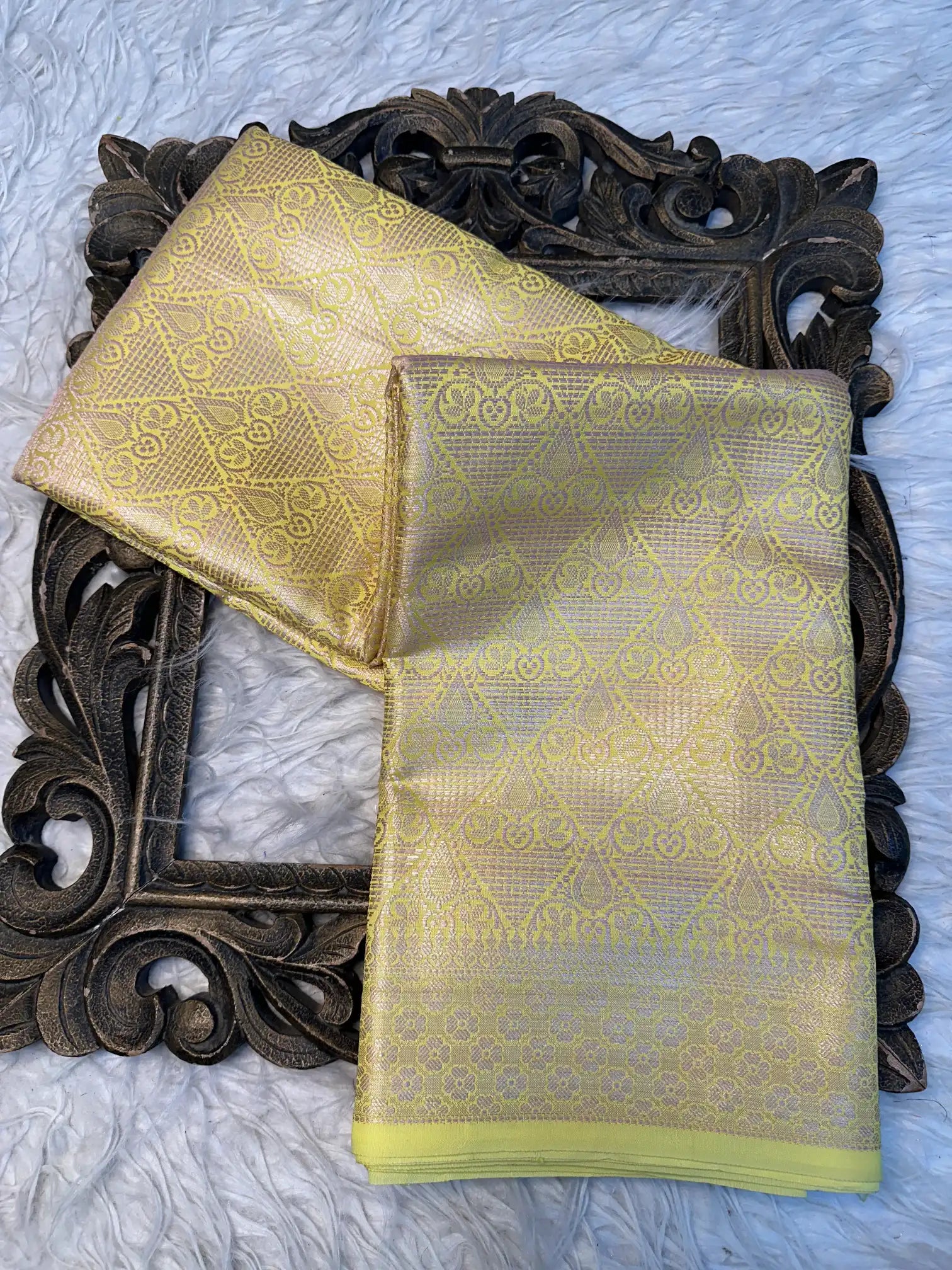 Contemporary Weave Softsilk Heritage Banarasi Saree