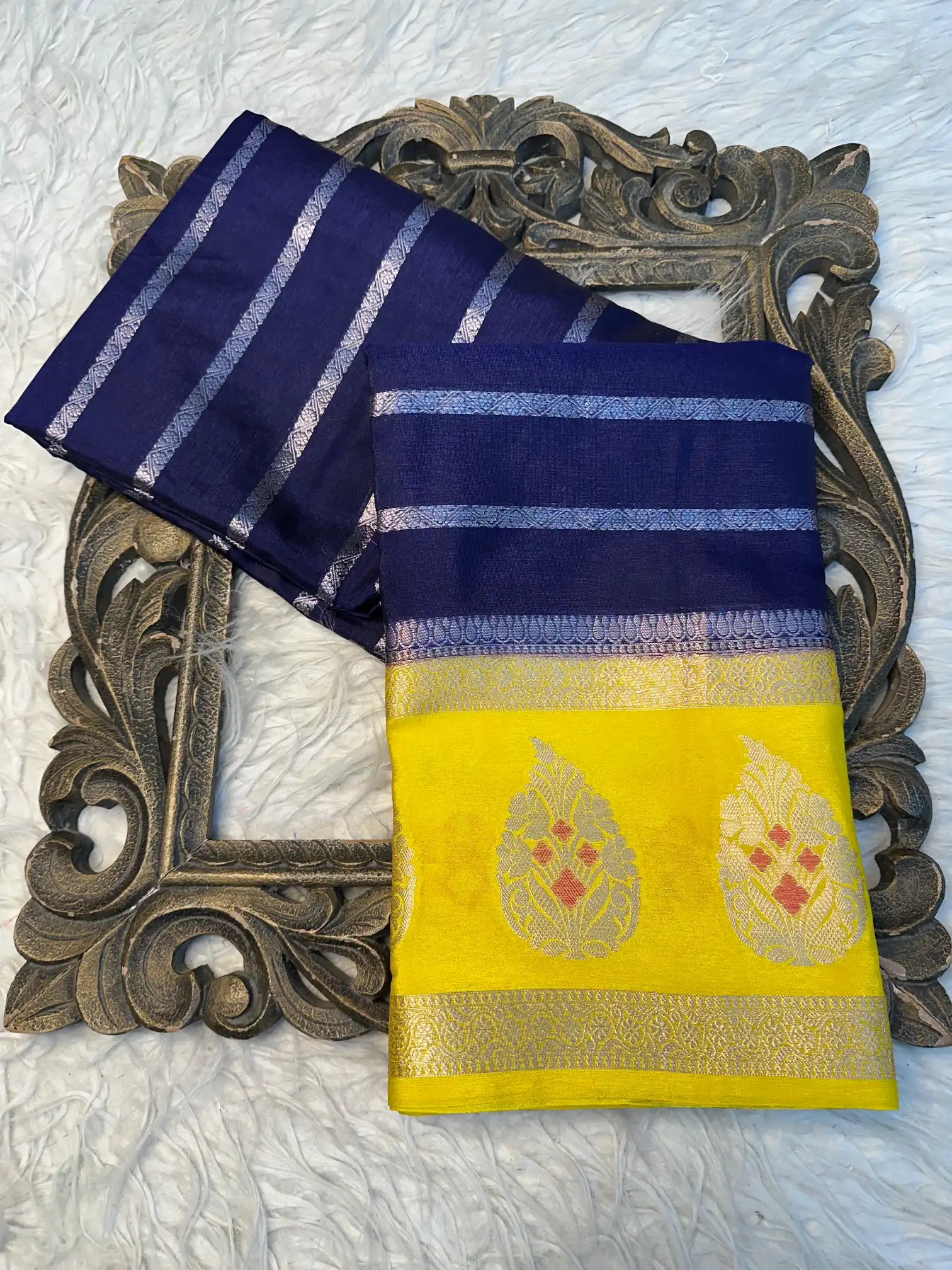 Contemporary Weave Softsilk Heritage Banarasi Saree