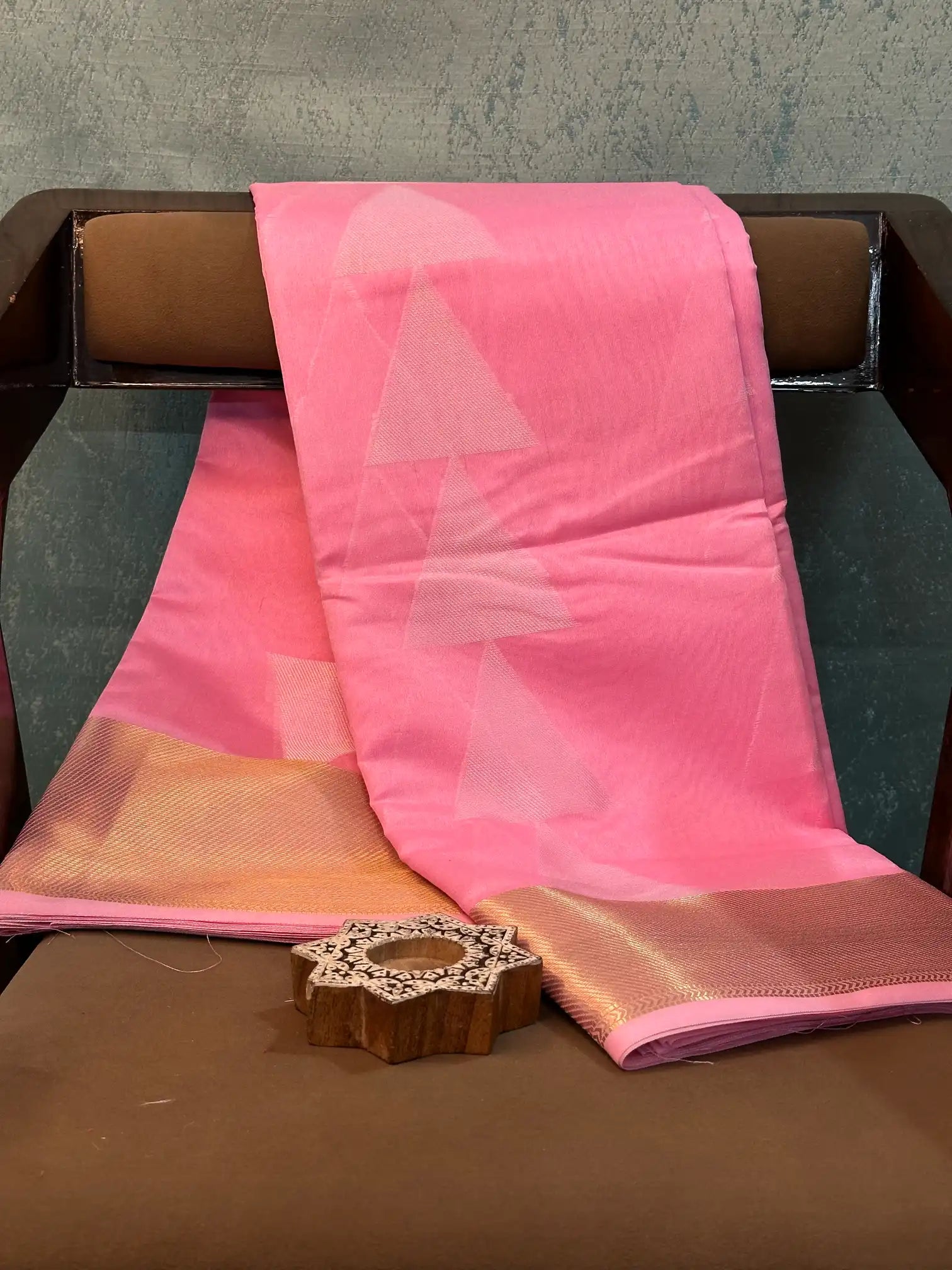 Eccentric Weave Softsilk Traditional Banarasi Saree