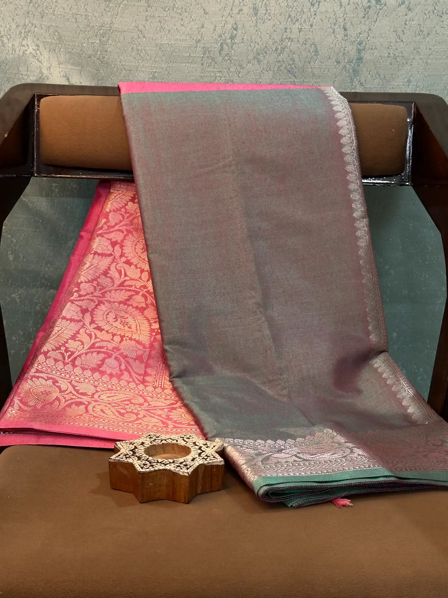 Contemporary Weave Kora Tissue Silk Banarasi Saree