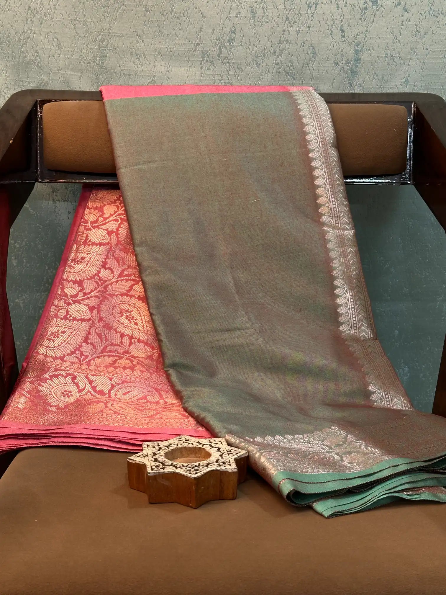 Contemporary Weave Kora Tissue Silk Banarasi Saree