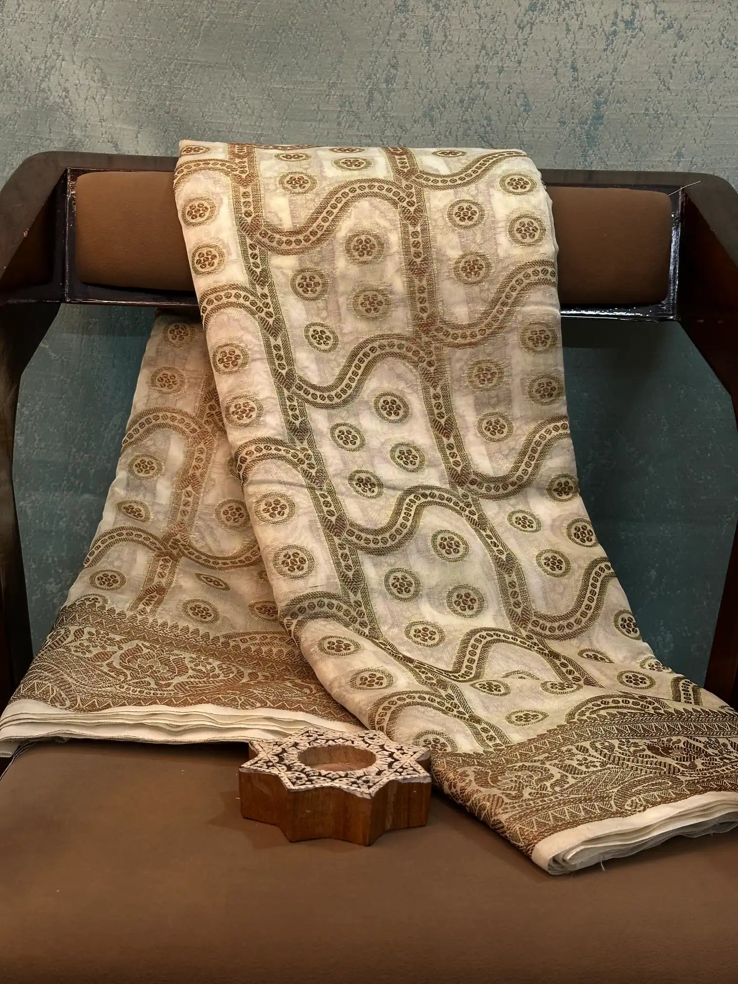 Eccentric Weave Softsilk Traditional Banarasi Saree