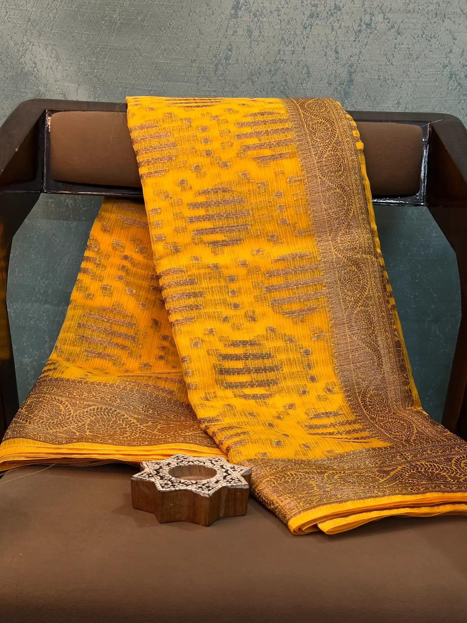 Eccentric Weave Softsilk Traditional Banarasi Saree