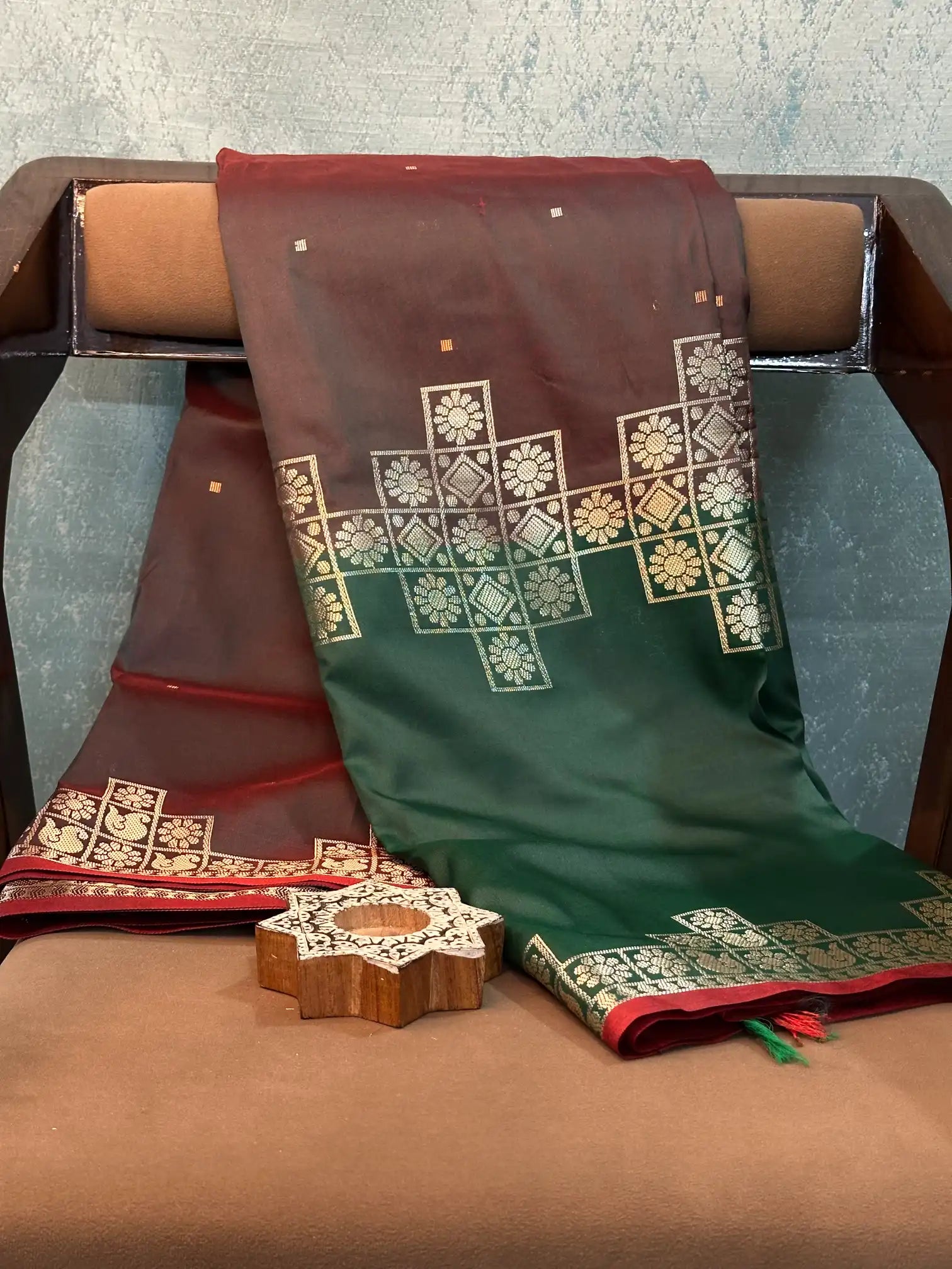 Contemporary Weave Kora Tissue Silk Banarasi Saree