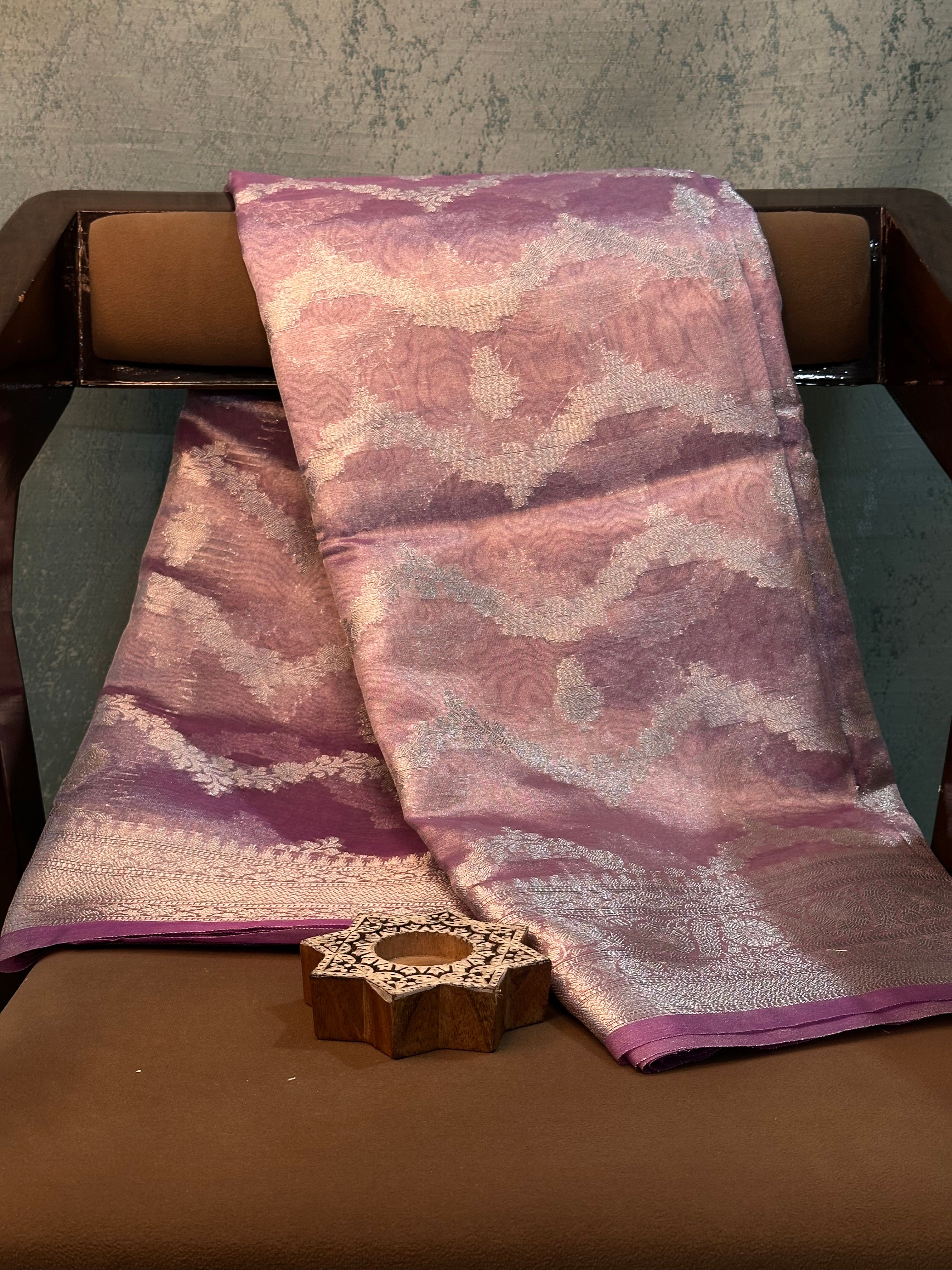 Contemporary Weave Kora Tissue Silk Banarasi Saree