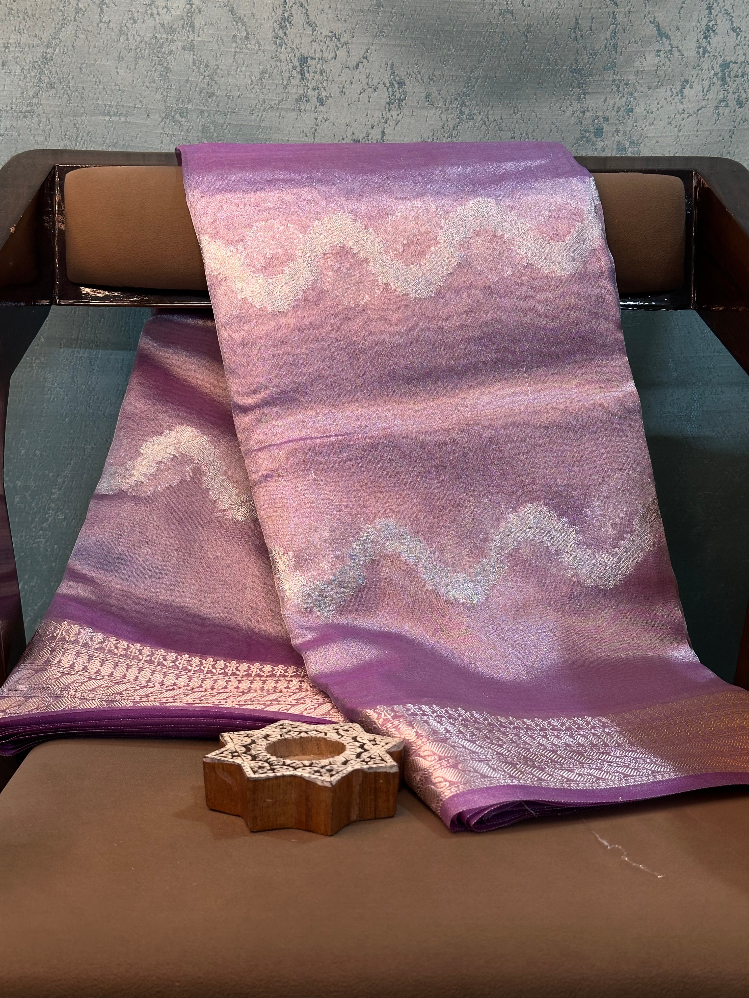 Contemporary Weave Kora Tissue Silk Banarasi Saree