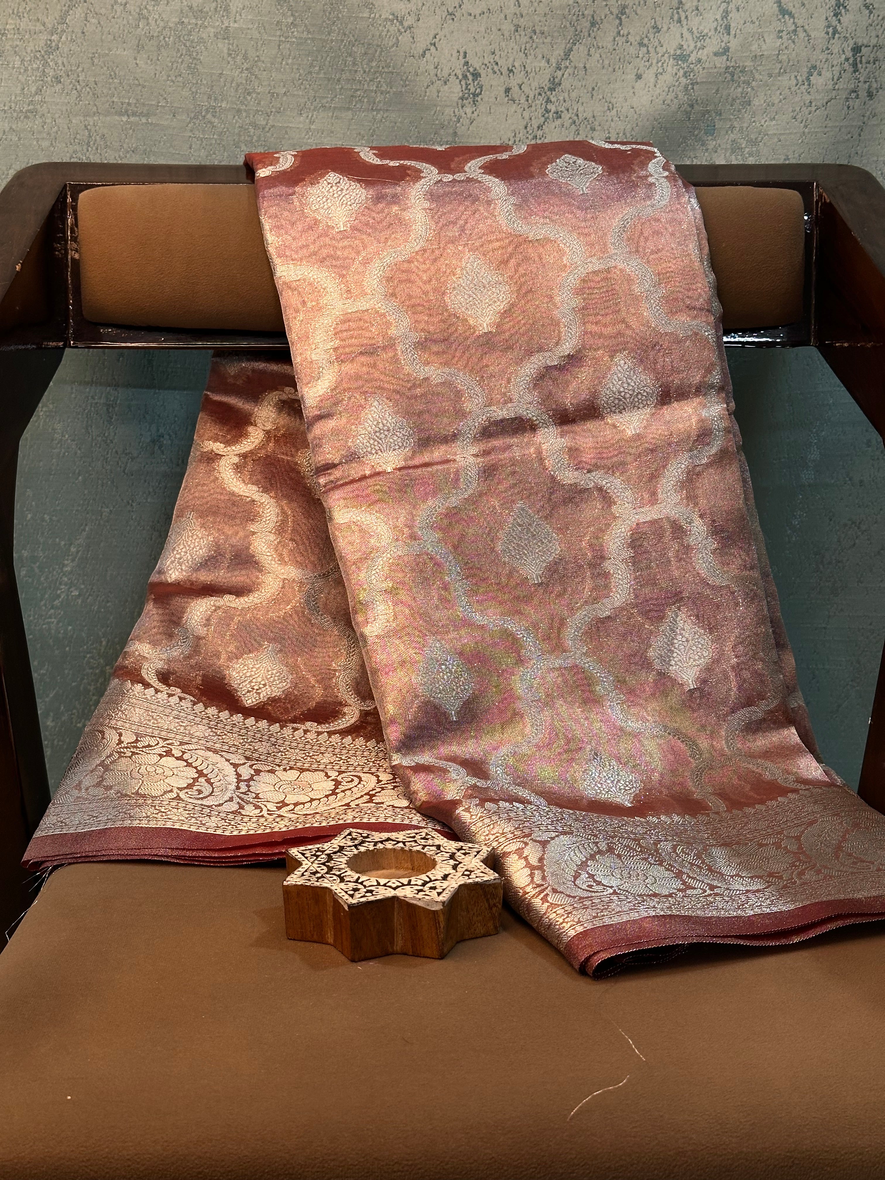 Contemporary Weave Kora Tissue Silk Banarasi Saree