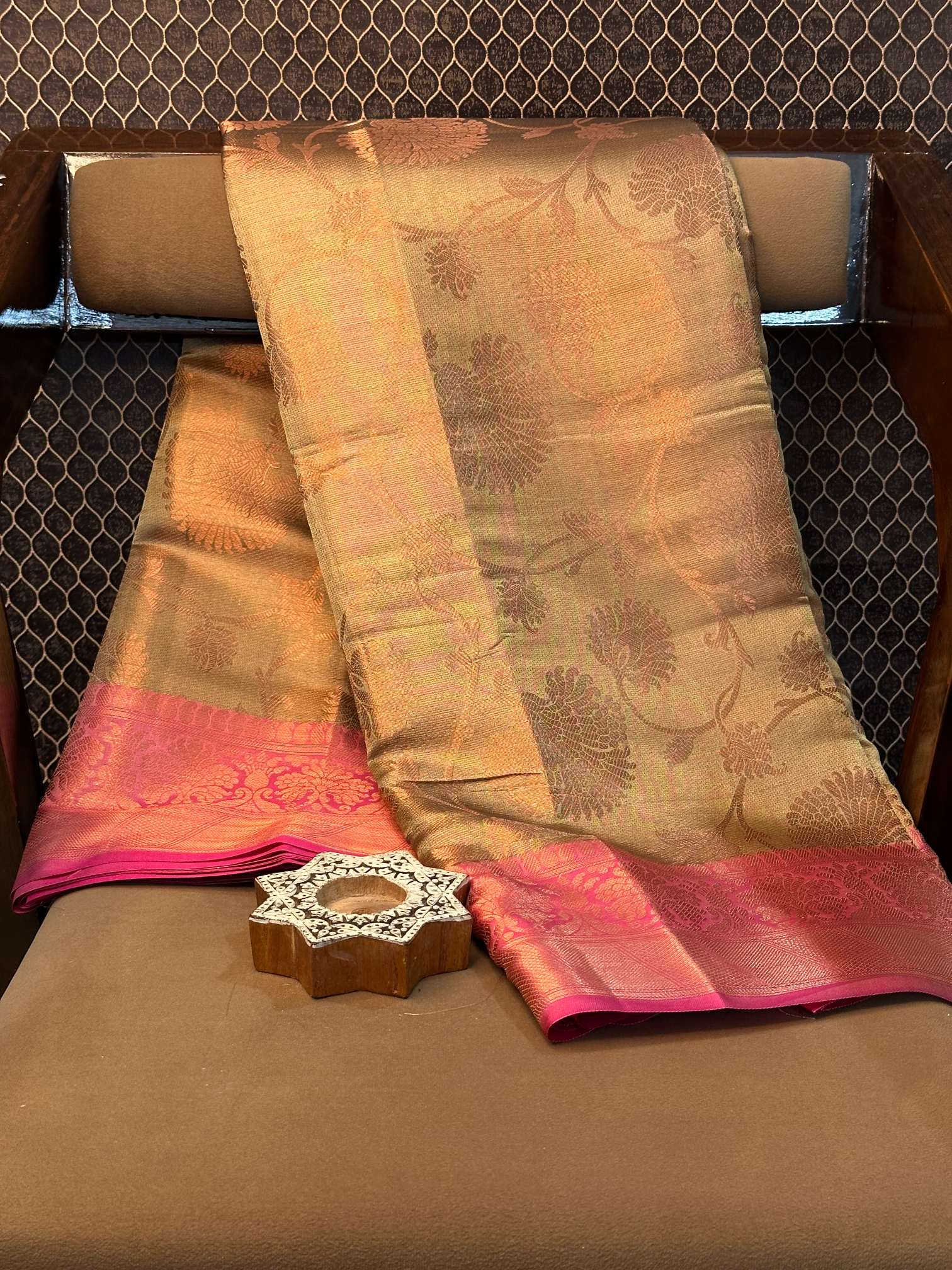Eccentric zari weave Softsilk Heritage Banarasi saree
