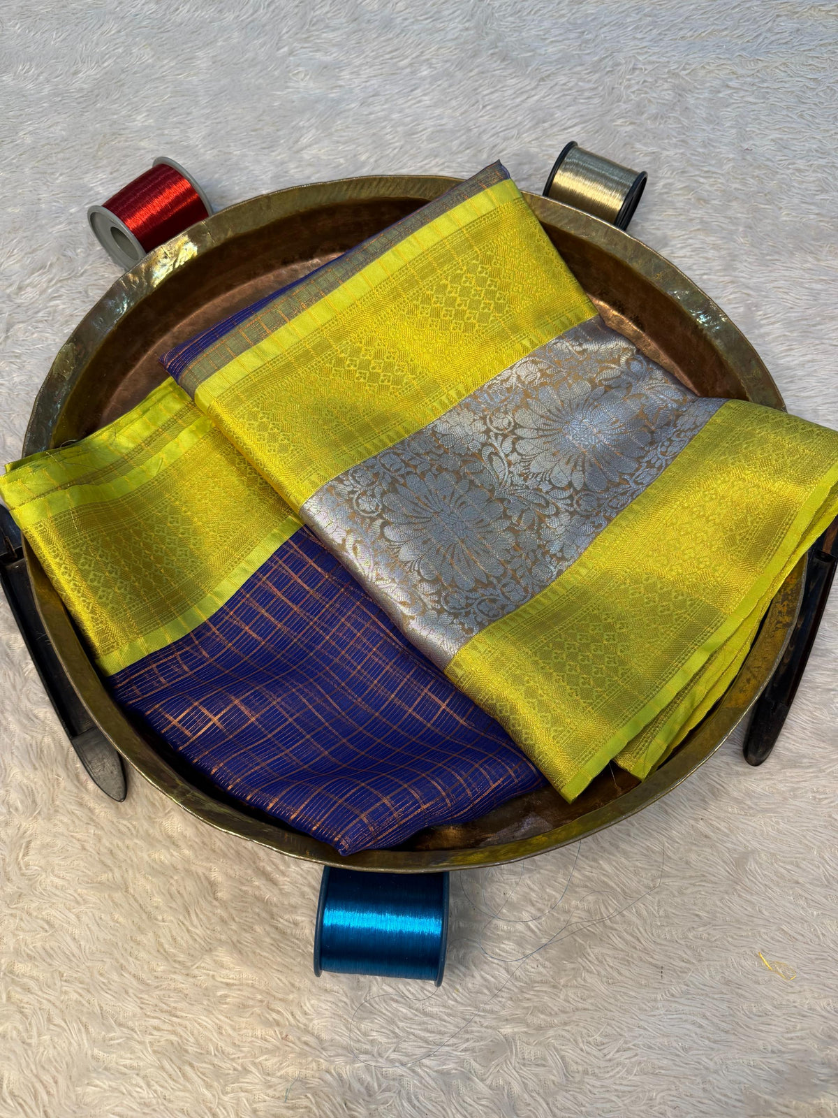 Trending Softsilk Jacquard Unique Banarasi Saree