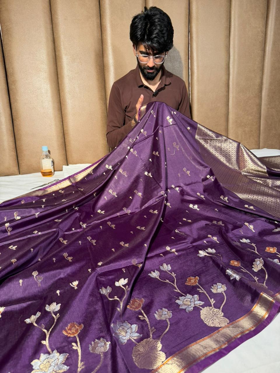 Dusty Purple Floral Border Chinia Silk Banarasi Saree