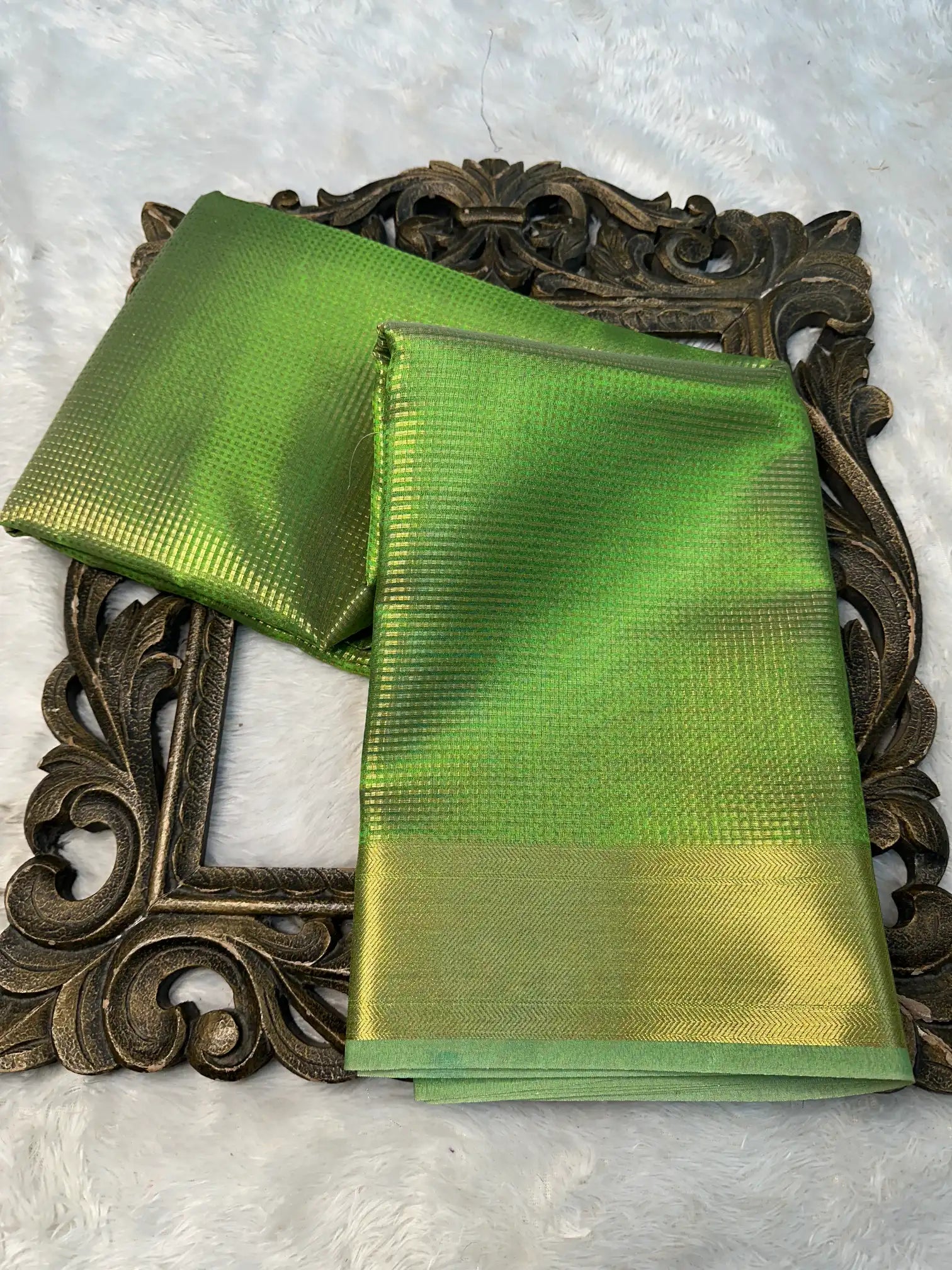 Eccentric Weave Softsilk Traditional Banarasi Saree