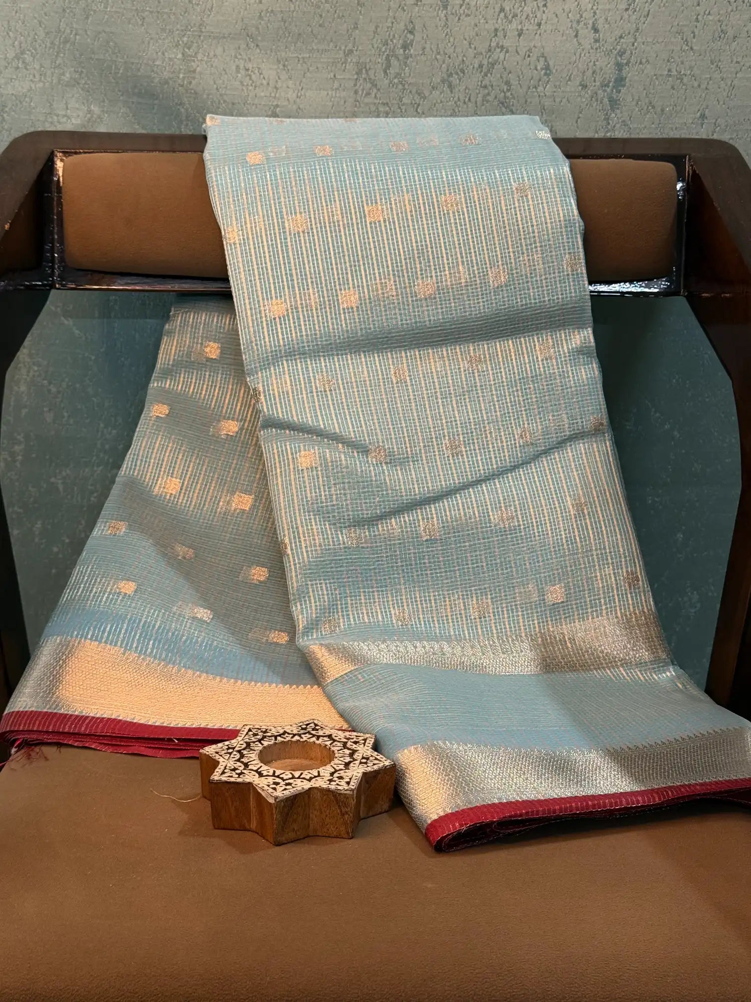 Contemporary Weave Kora Tissue Silk Banarasi Saree