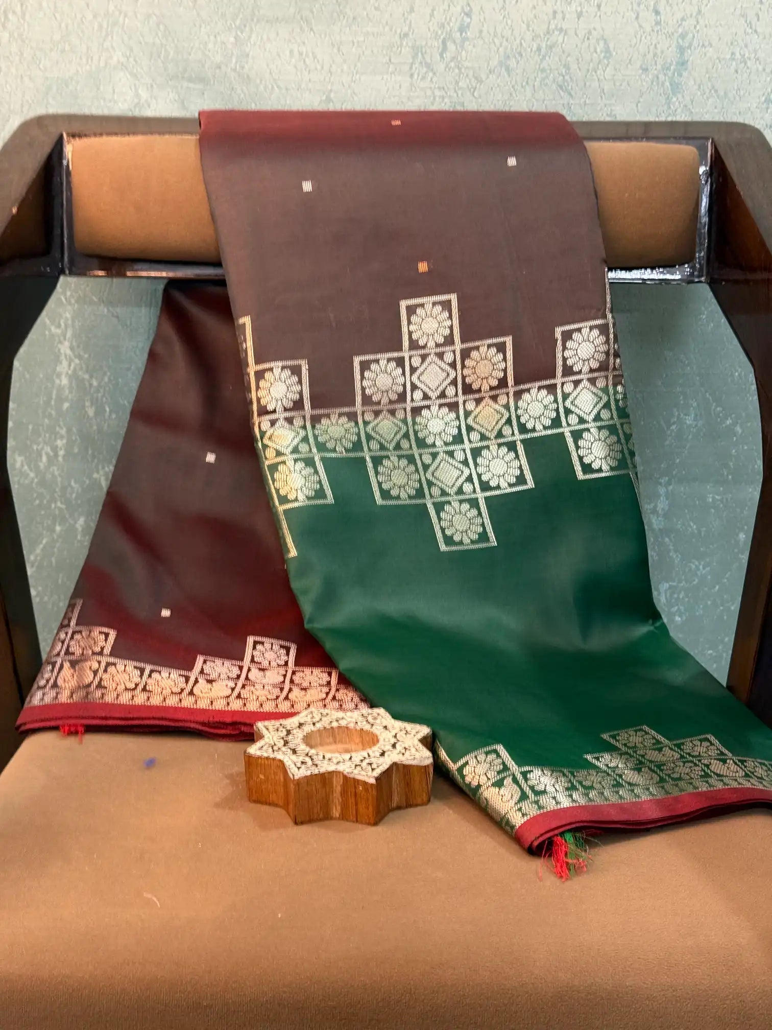 Contemporary Weave Kora Tissue Silk Banarasi Saree