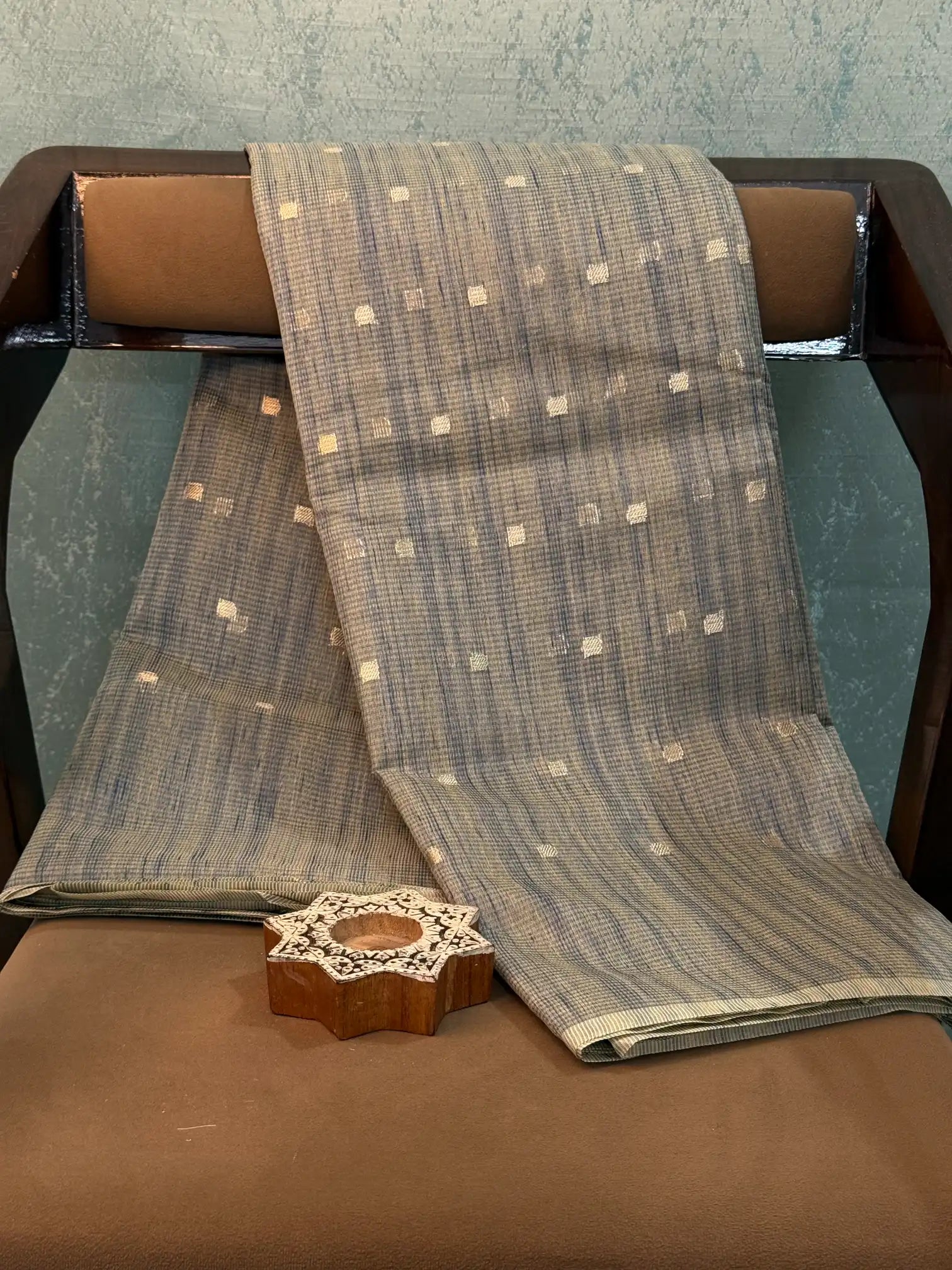 Contemporary Weave Kora Tissue Silk Banarasi Saree