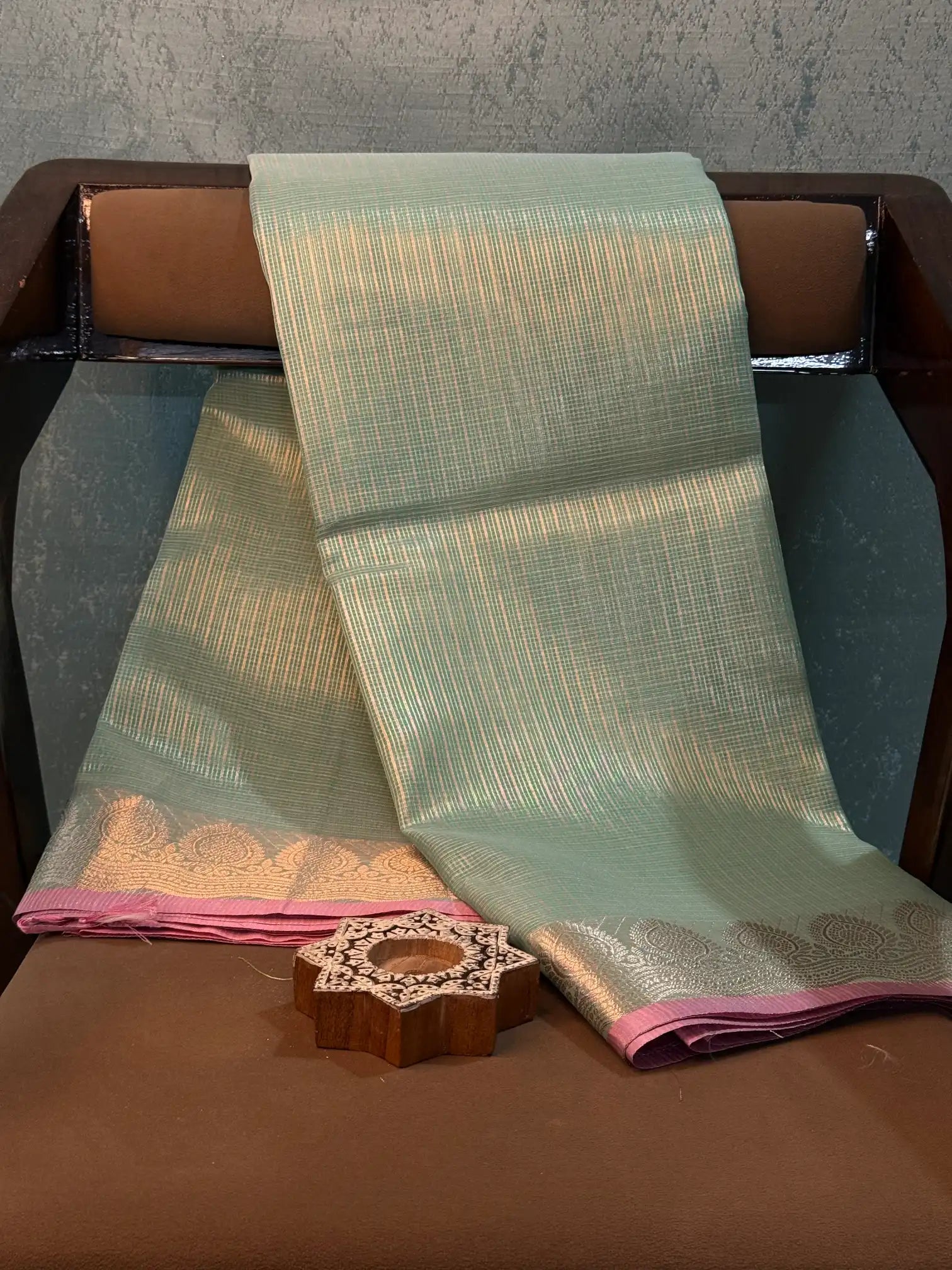 Contemporary Weave Kora Tissue Silk Banarasi Saree