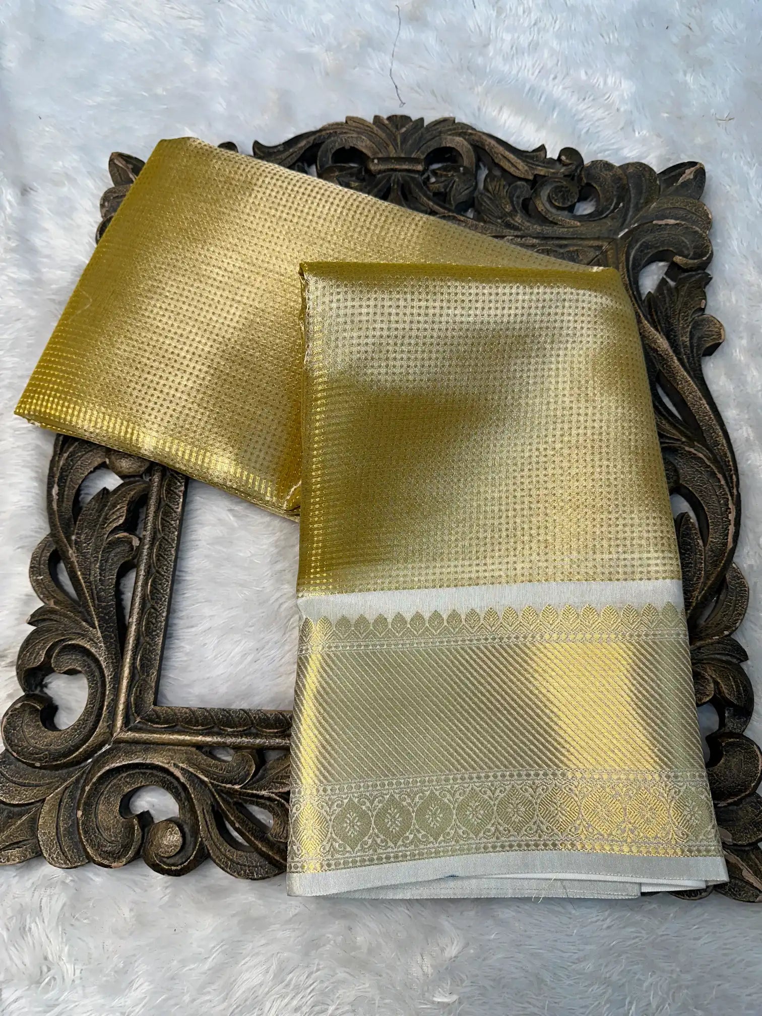Contemporary Weave Kora Tissue Silk Banarasi Saree