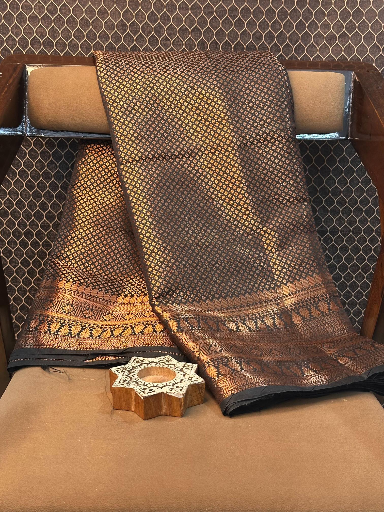 Eccentric zari weave Softsilk Banarasi saree